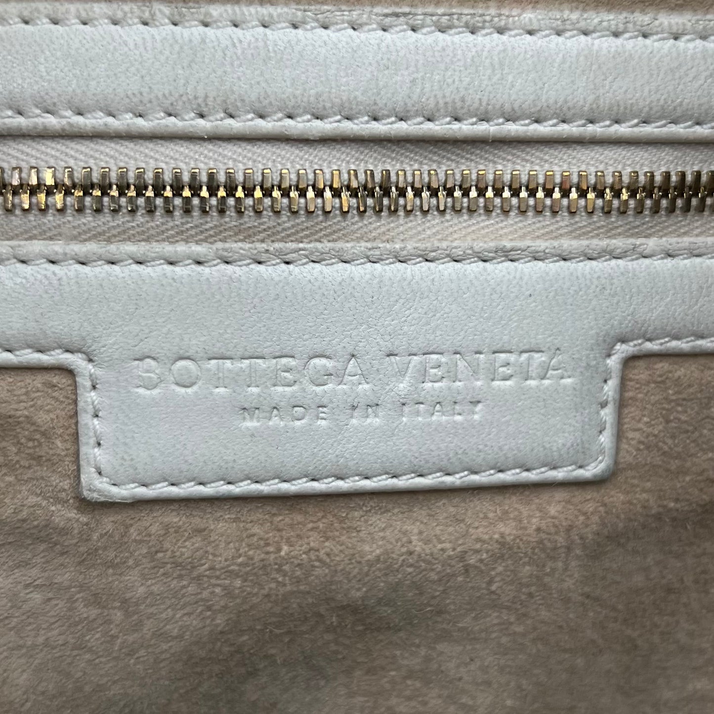 Bottega Veneta White Intrecciato Hobo Bag