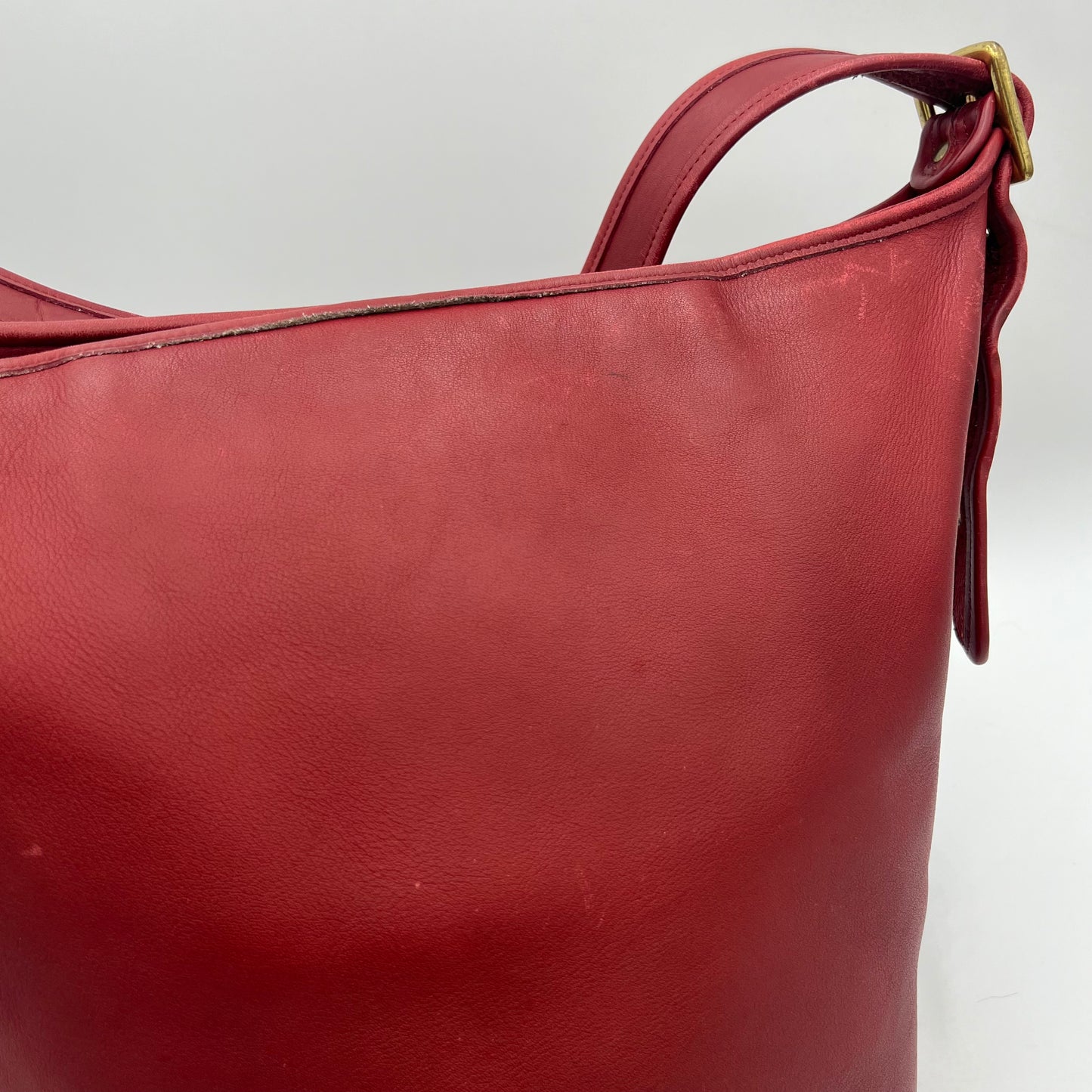 Coach Cherry Red Leather Duffle Sac XL
