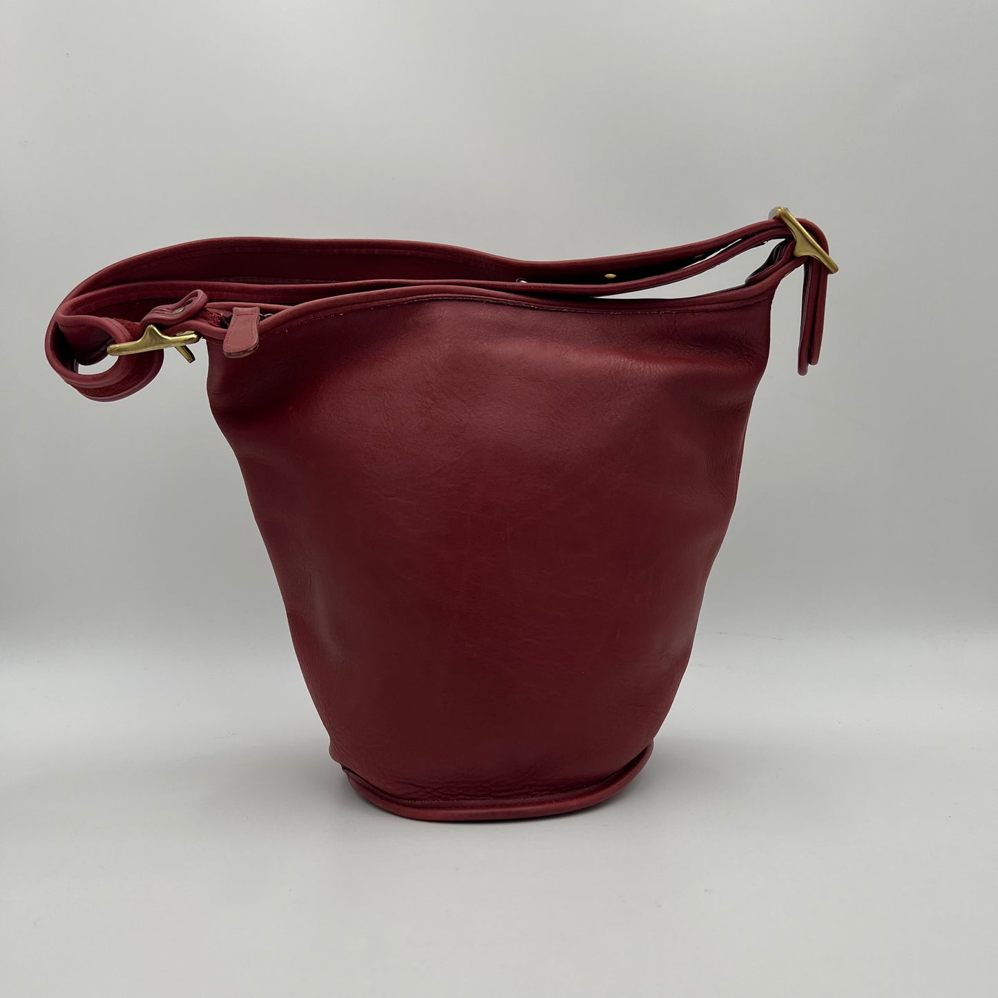 Coach Cherry Red Leather Duffle Sac