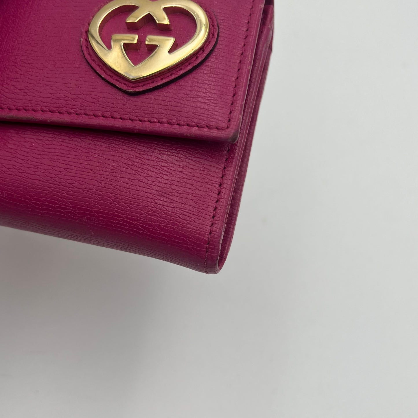 Gucci Magenta Pink Leather Interlocking GG Heart Flap Long Wallet