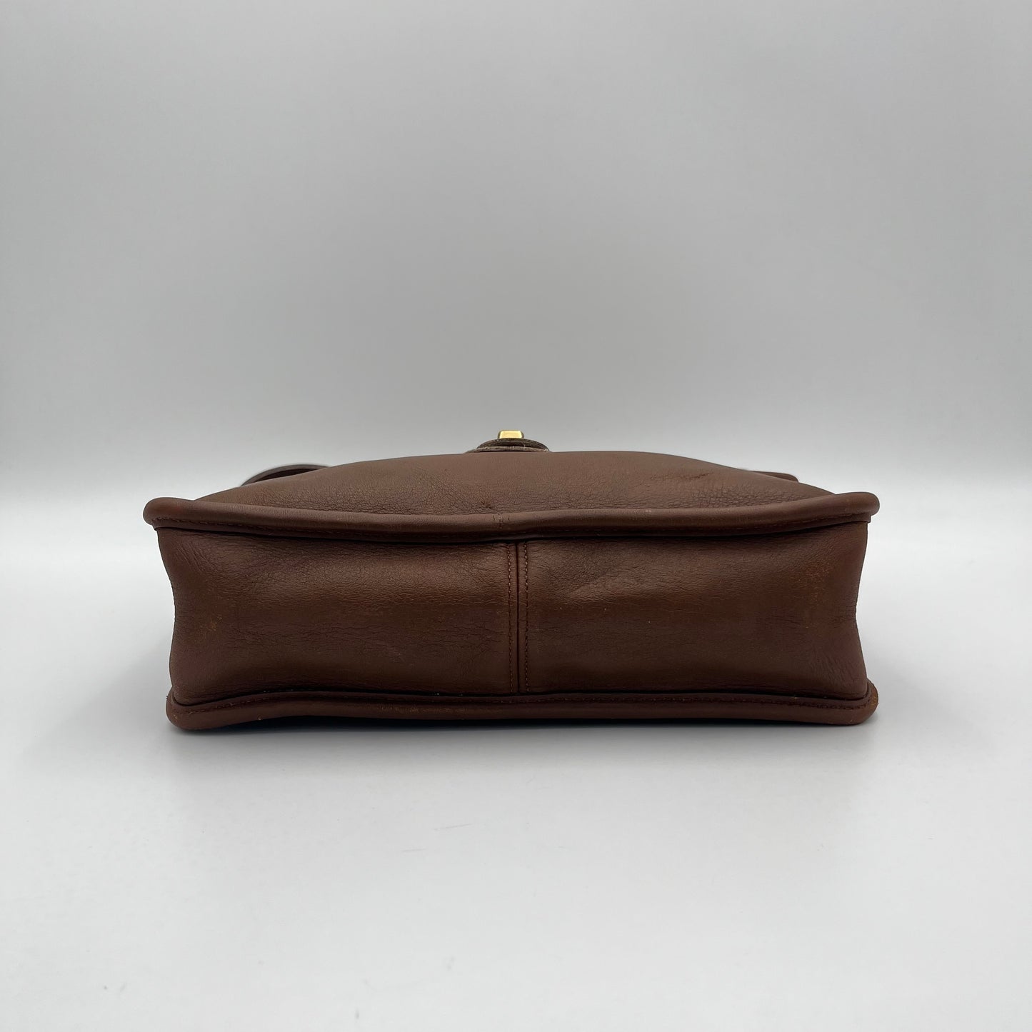 Coach Vintage British Tan Leather 9972 Willis Two-Way Bag