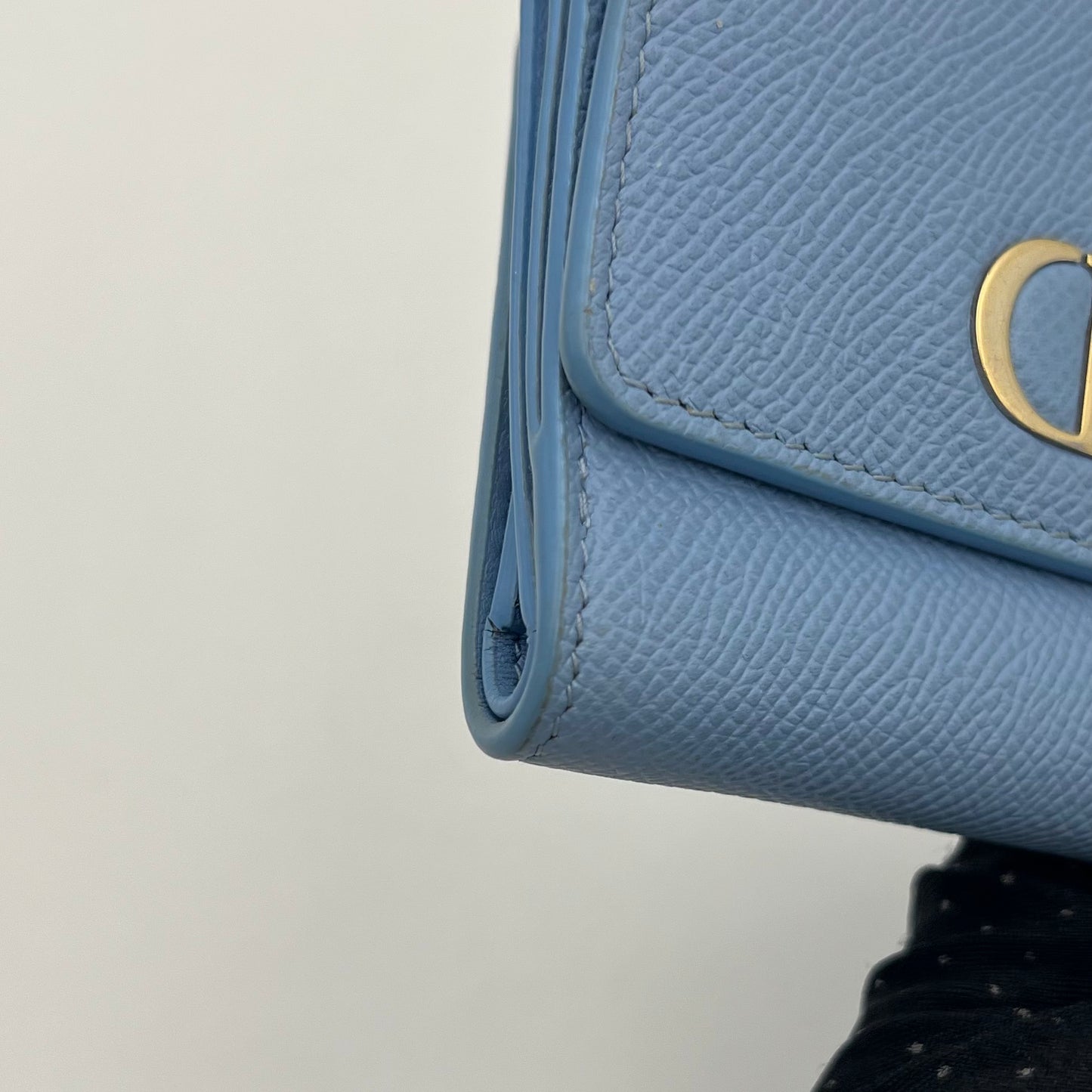 Christian Dior Cloud Blue Grained Calfskin 30 Montaigne Lotus Short Wallet