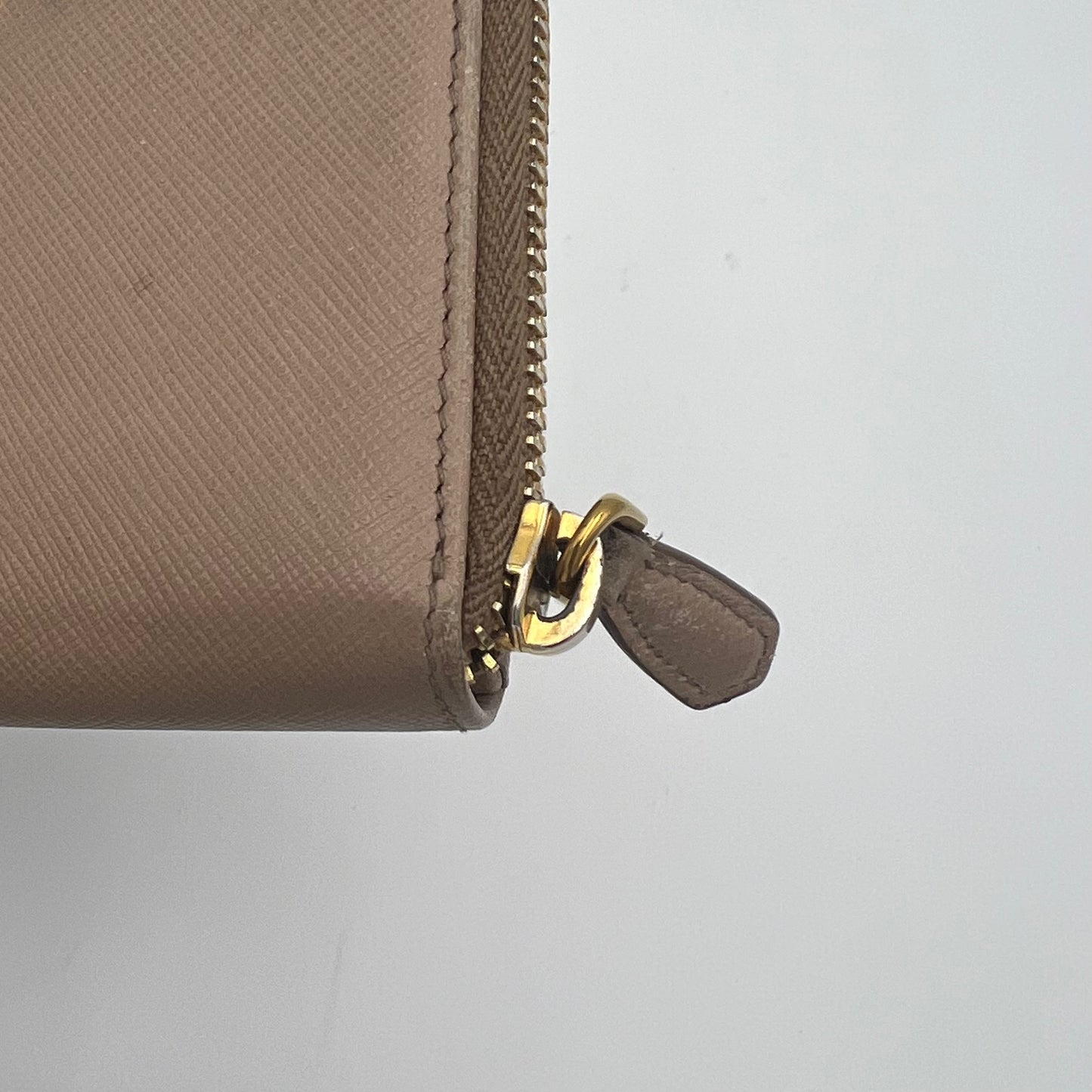 Prada Beige Saffiano Bifold Compact Zippy Wallet GHW