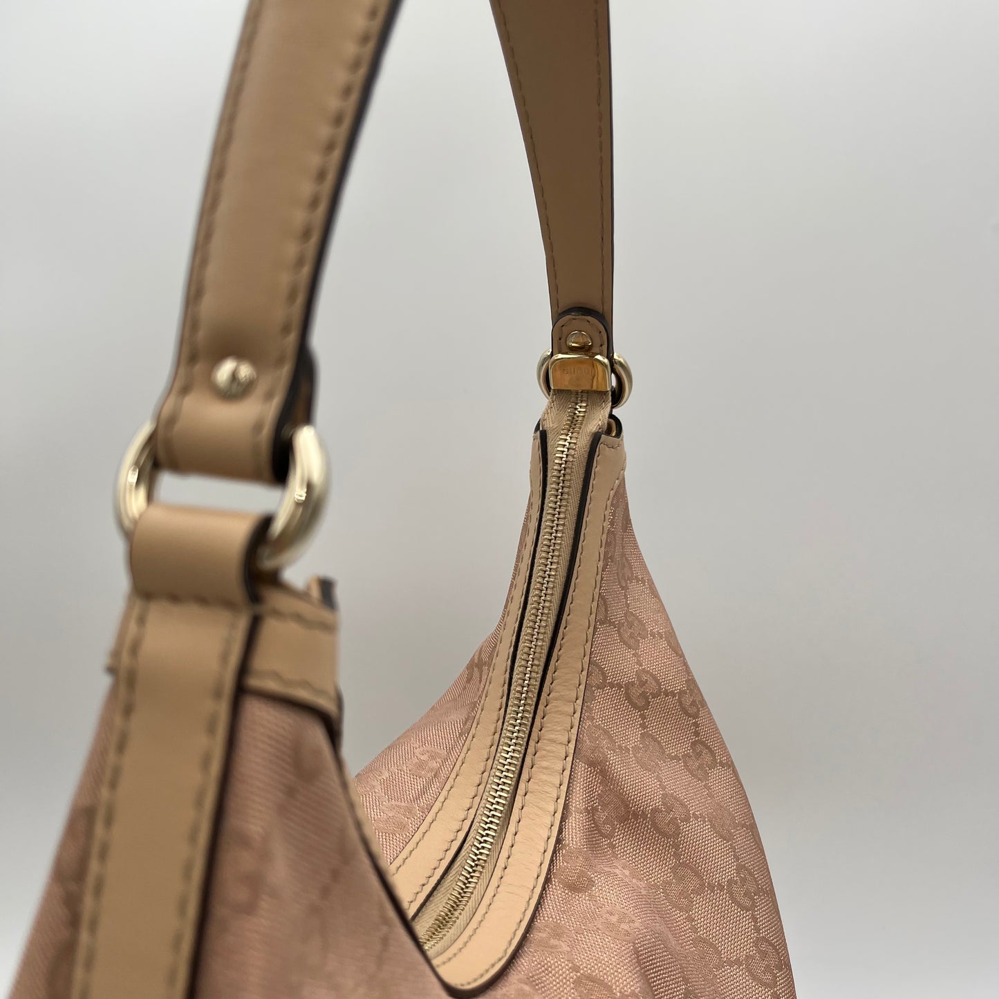 Gucci Pink Monogram Canvas and Beige Leather Lovely Heart Hobo Bag