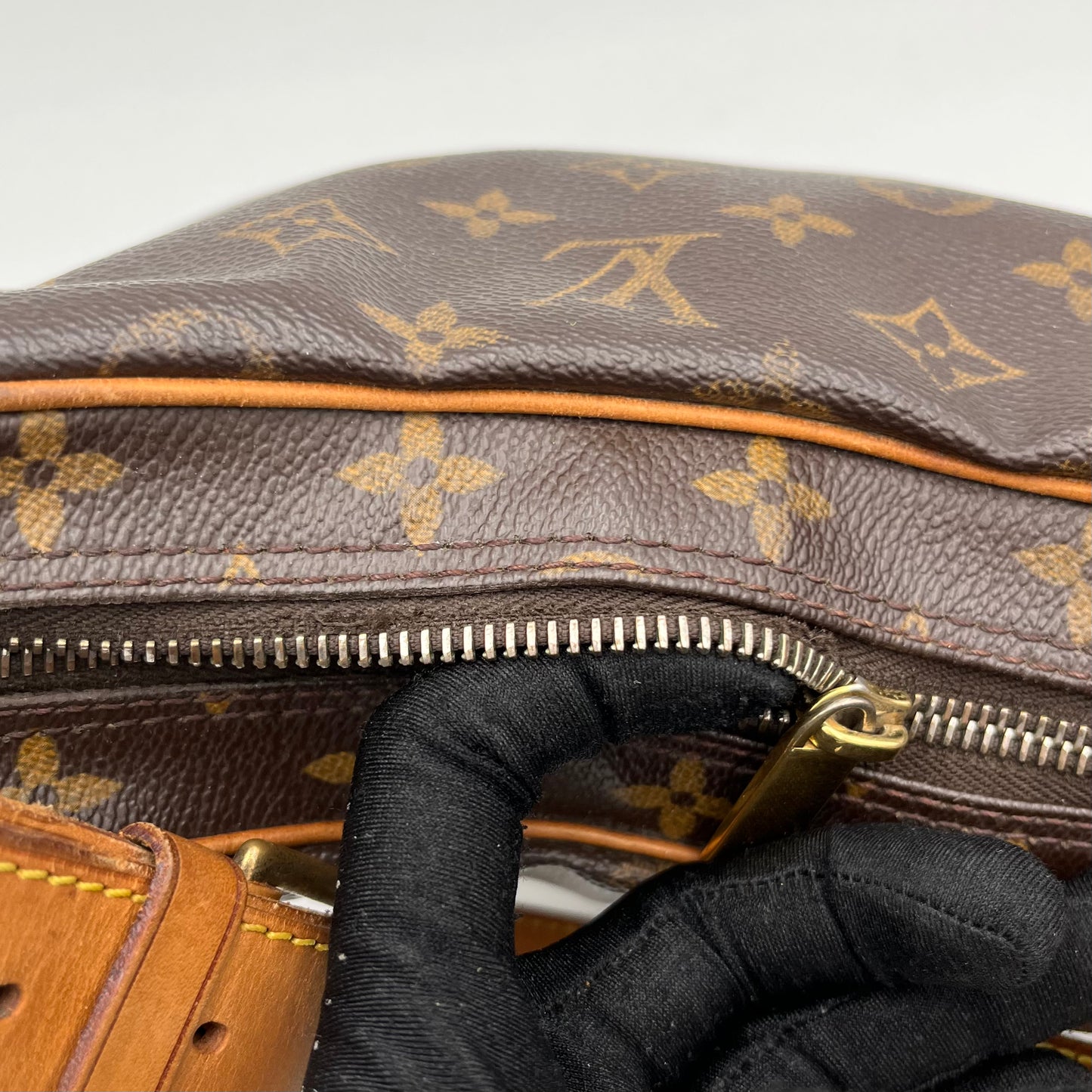 LV Monogram Croissant MM