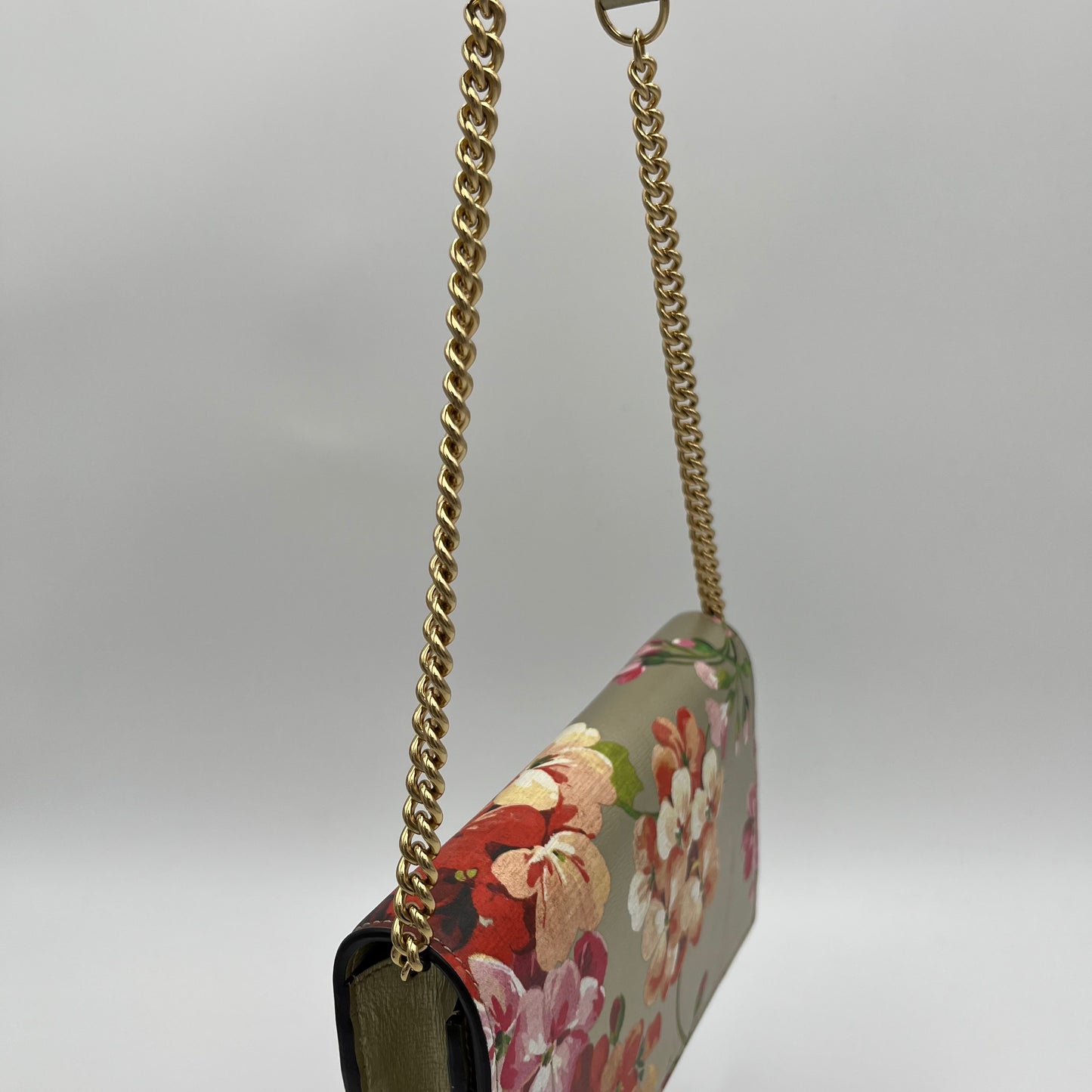 Gucci Blooms Wallet on Chain
