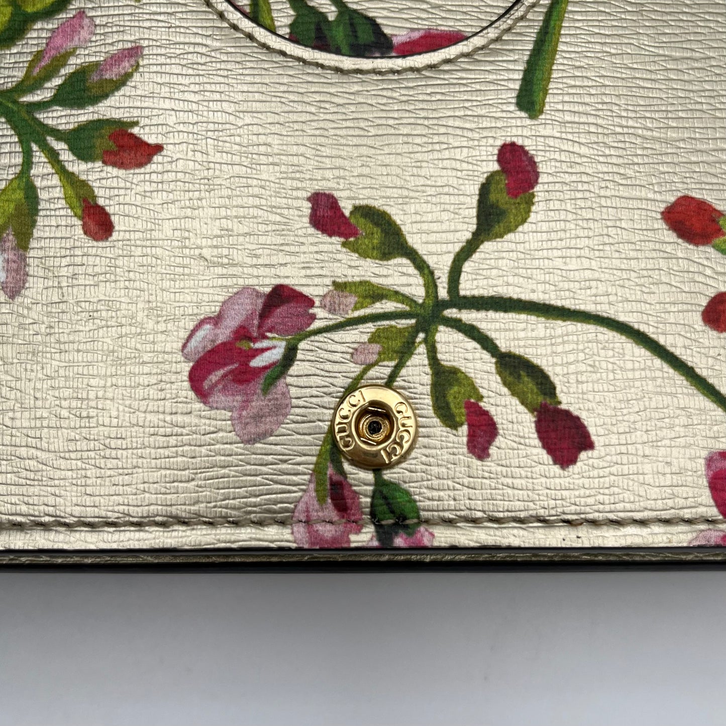 Gucci Blooms Wallet on Chain