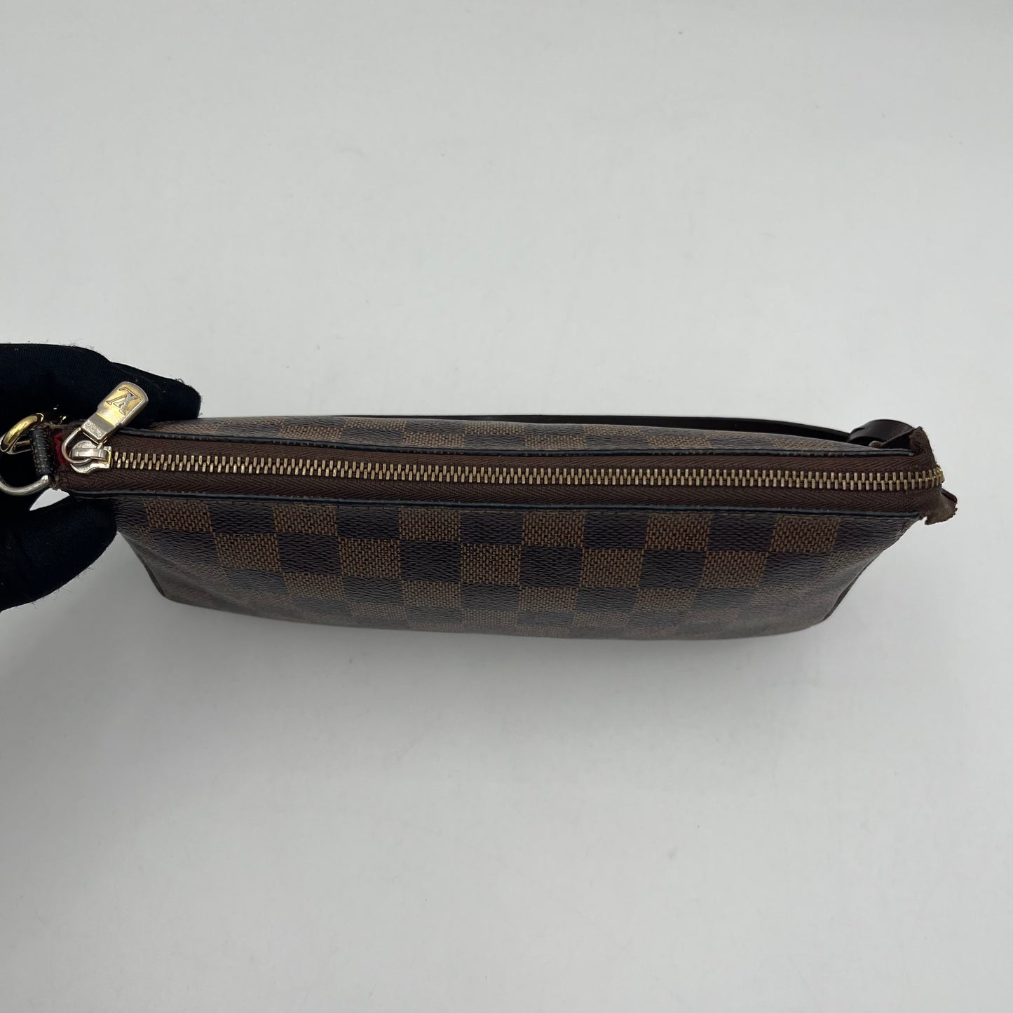 LV Damier Ebene Pochette