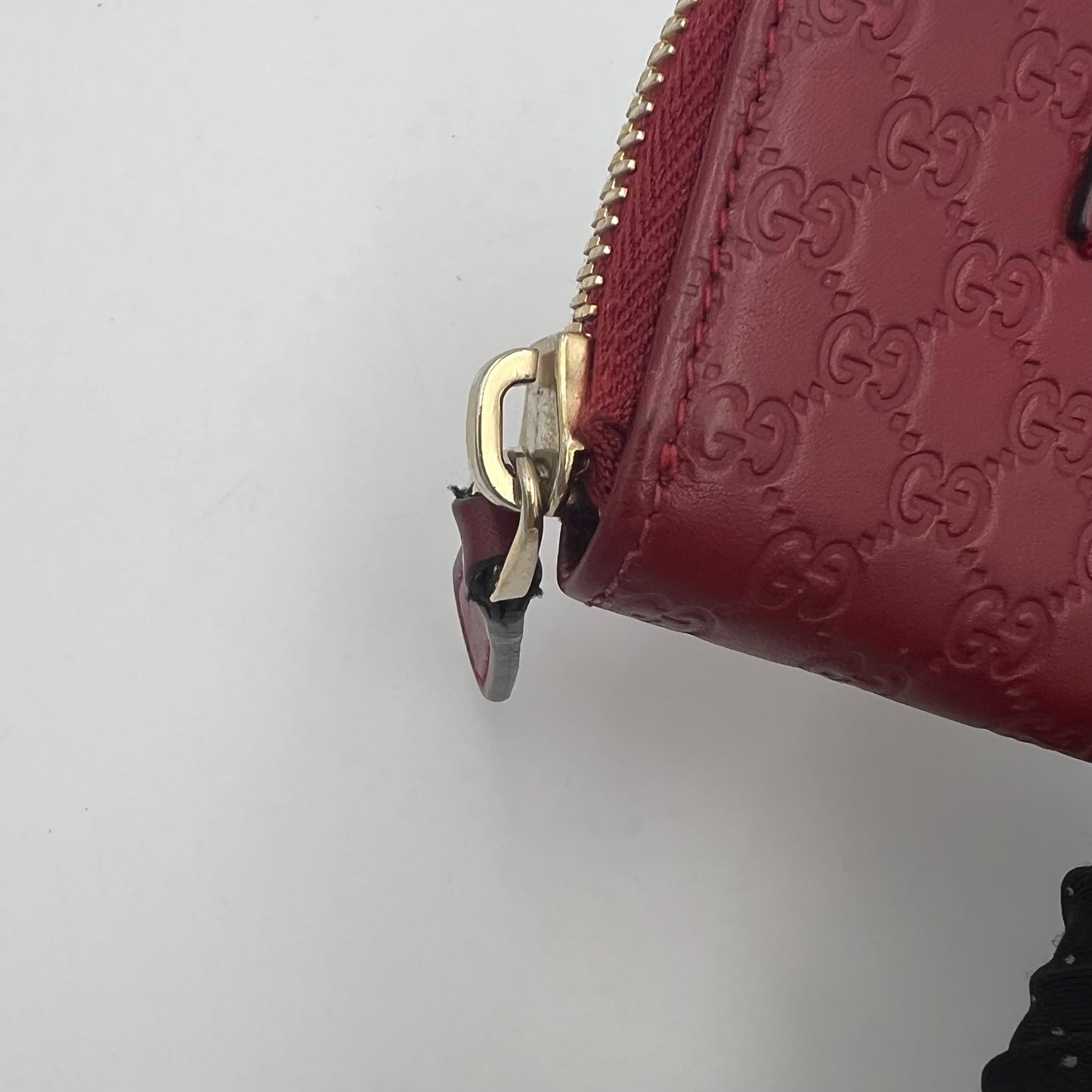 Gucci Red Guccissima Leather Zippy Coin Purse