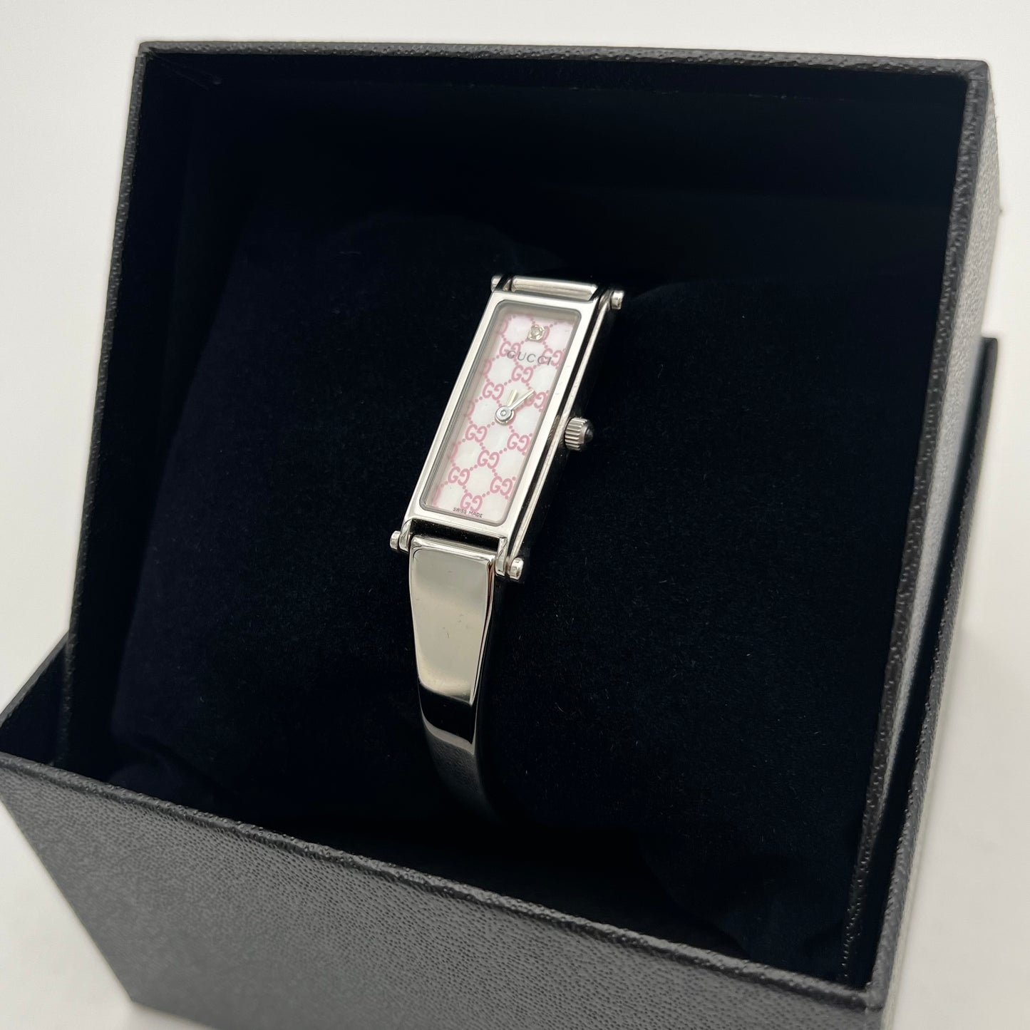 Gucci Vintage 1500L Pink Guccissima Dial w/ Single Diamond Marker Stainless Steel Quartz Ladies Bangle Watch