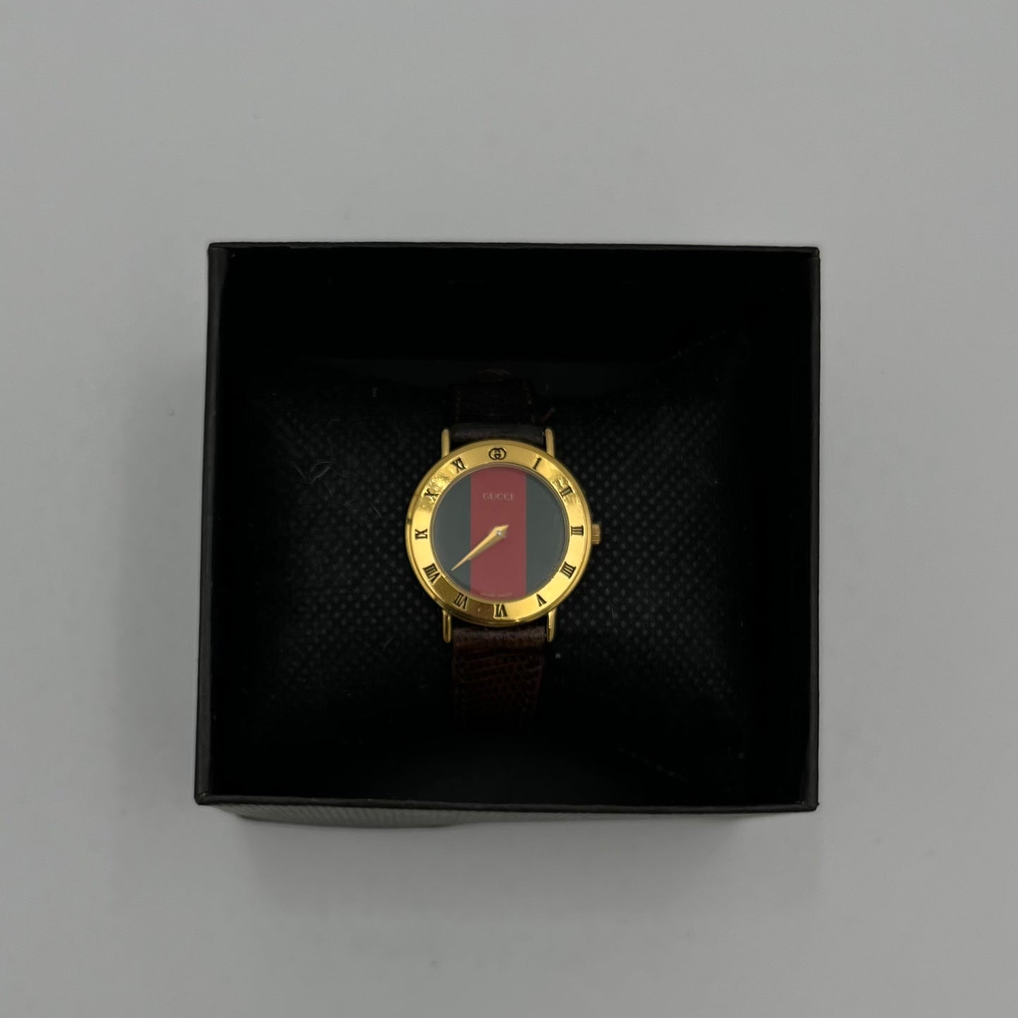 Gucci 3000.2L Round Sherryline Face Ladies Watch