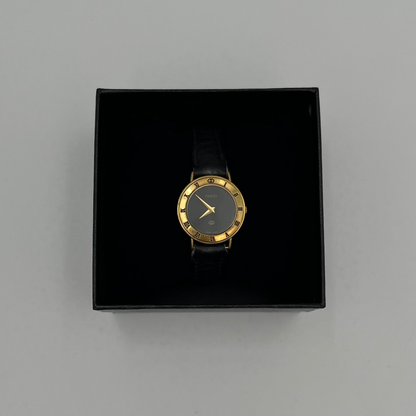 Gucci Vintage 3000L Gold-Plated Black Round Dial Ladies Watch