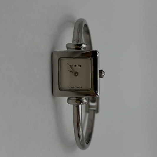 Gucci Vintage 1900L Women's White Square Face Stainless Steel Quartz Bangle Watch