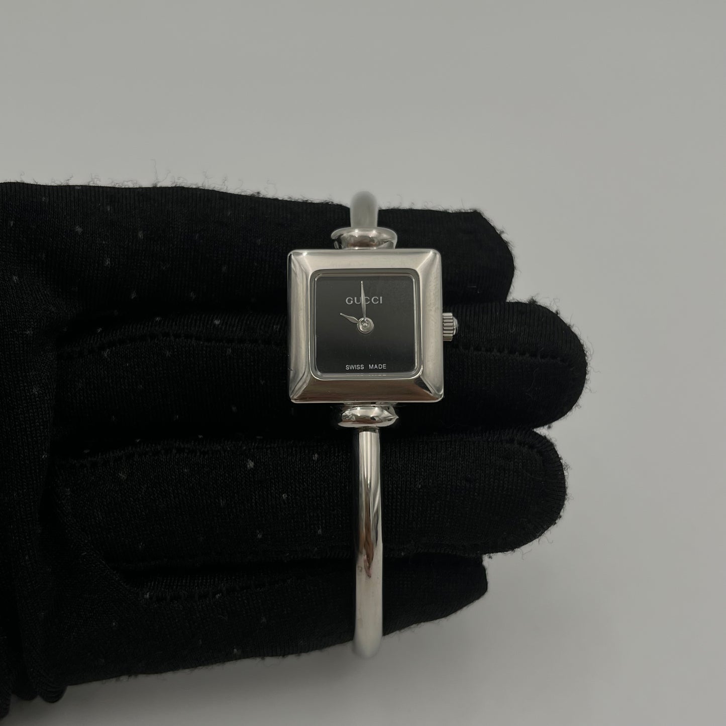 Gucci Vintage 1900L Women's Black Square Face Stainless Steel Quartz Bangle Watch