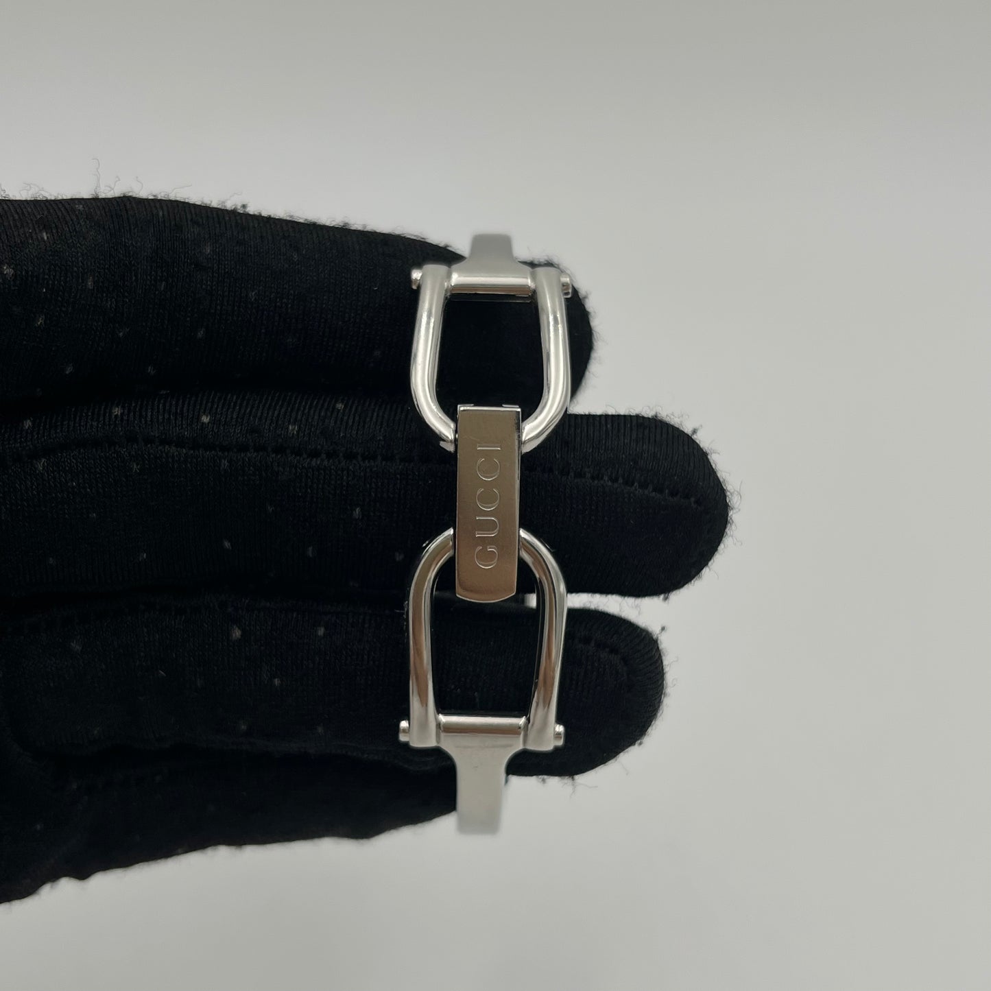 Gucci 1500L Black Dial Rectangle Quartz Ladies Watch