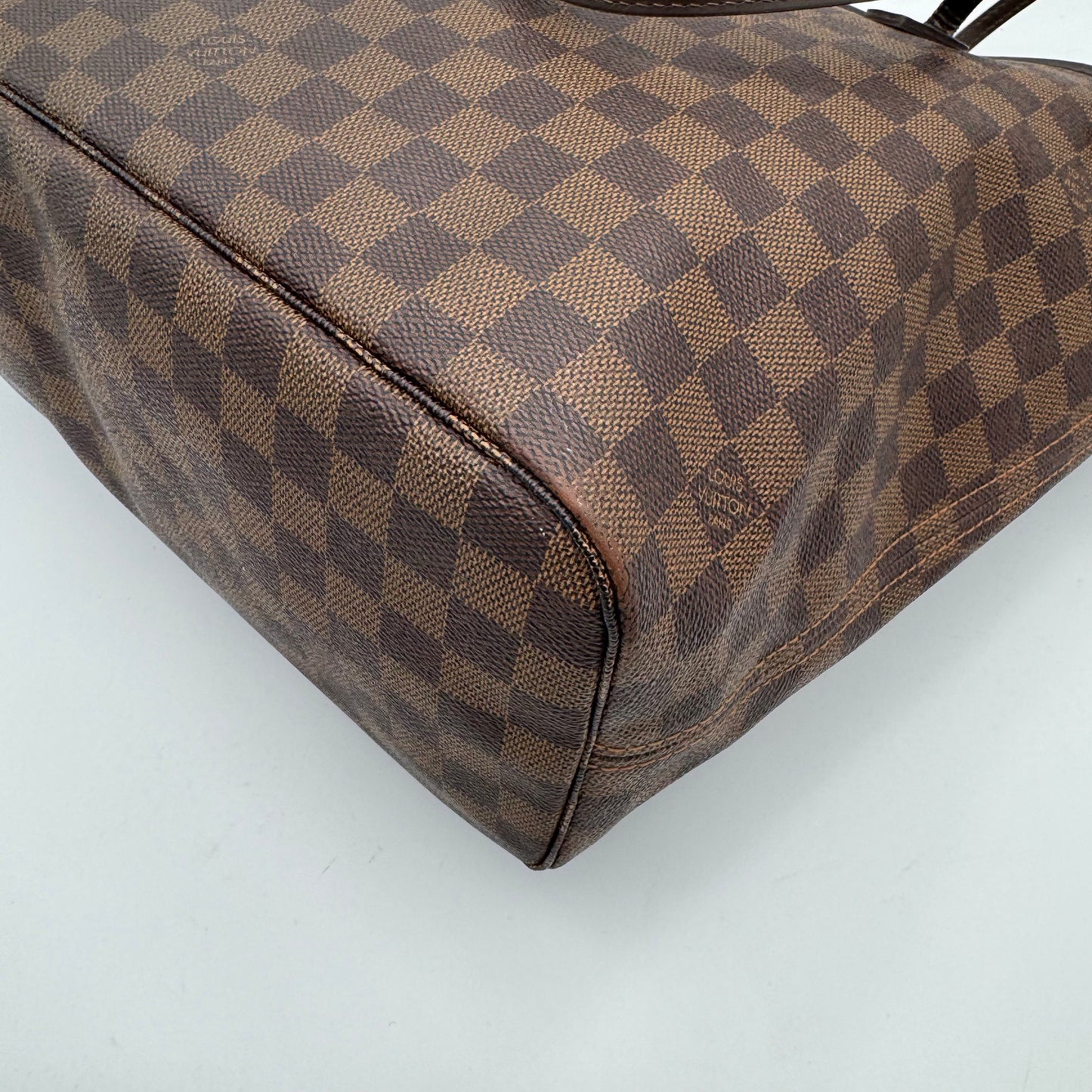 Louis Vuitton Damier Ebene Neverfull MM