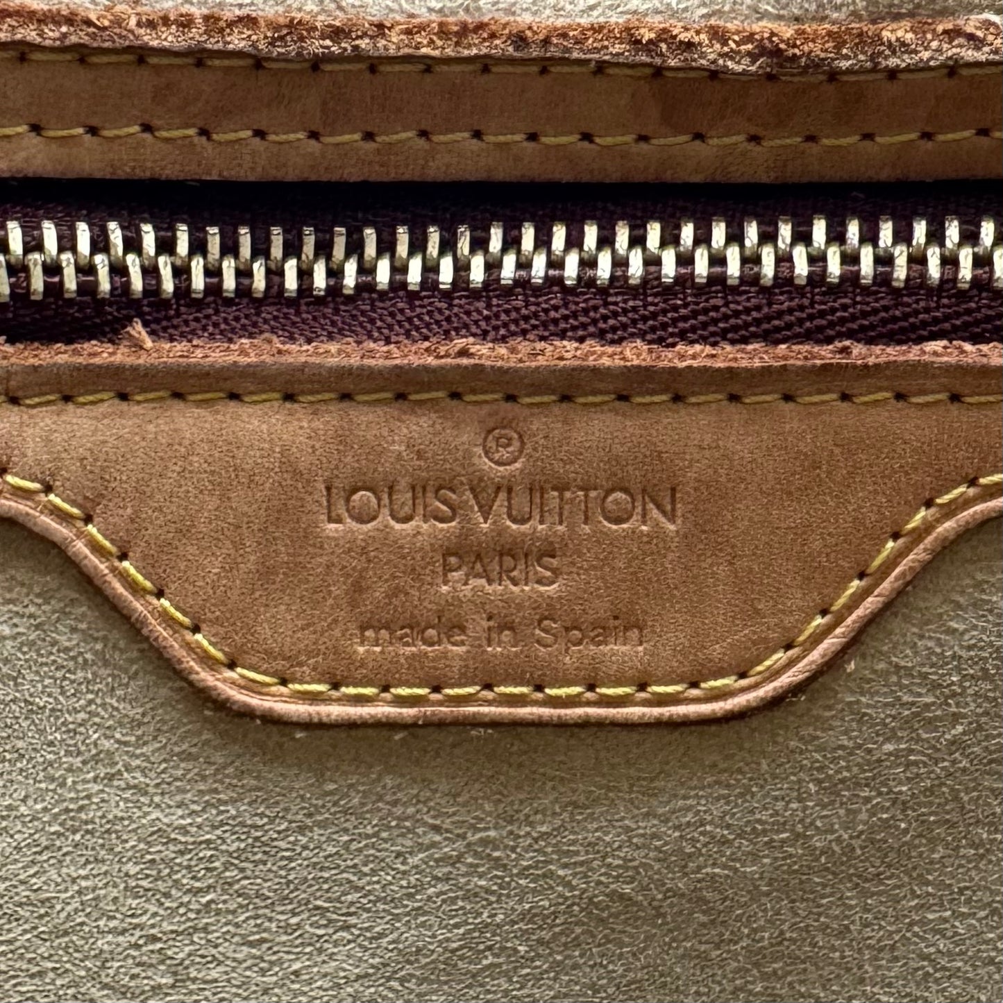Louis Vuitton Monogram Looping GM