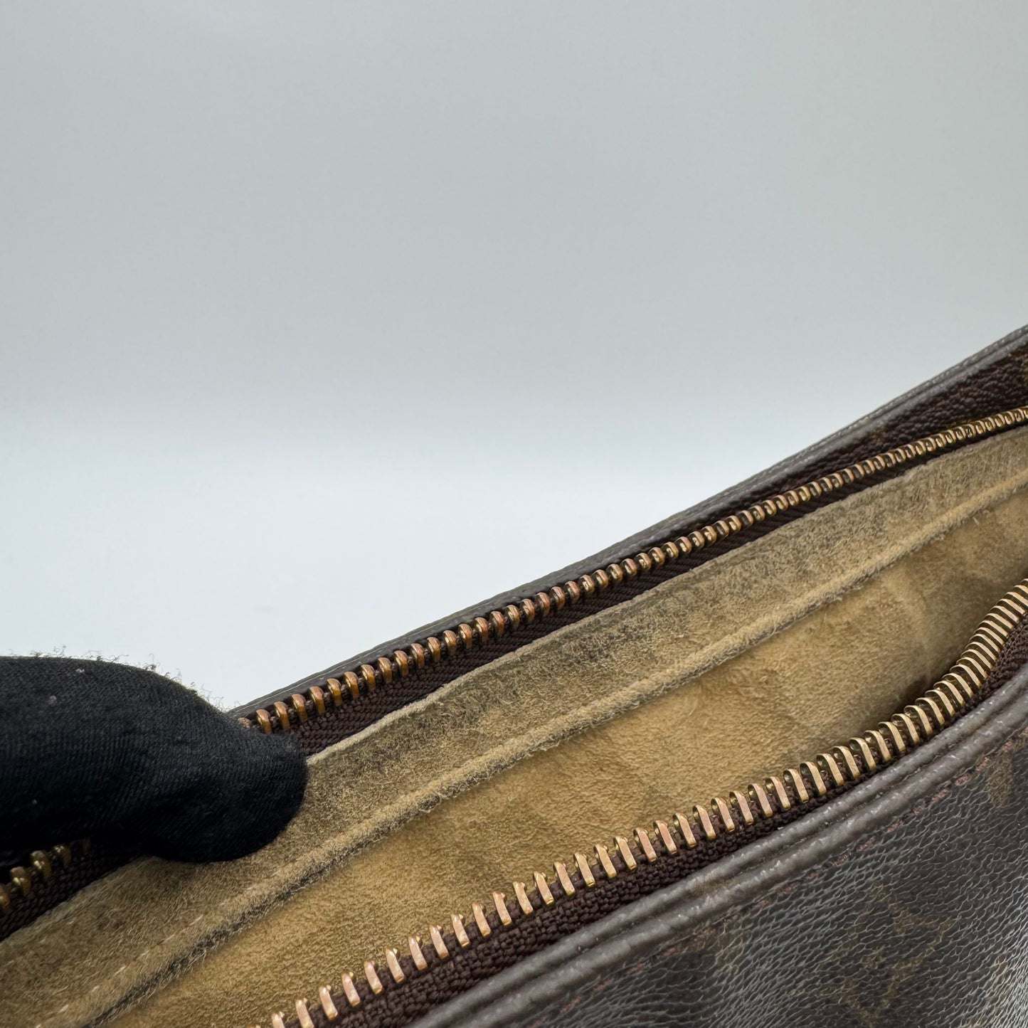 Louis Vuitton Monogram Looping GM