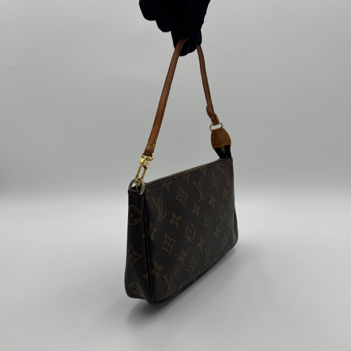 Louis Vuitton Monogram Pochette