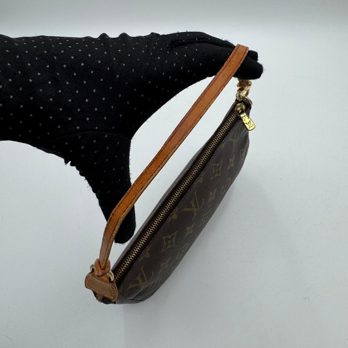 Louis Vuitton Monogram Pochette