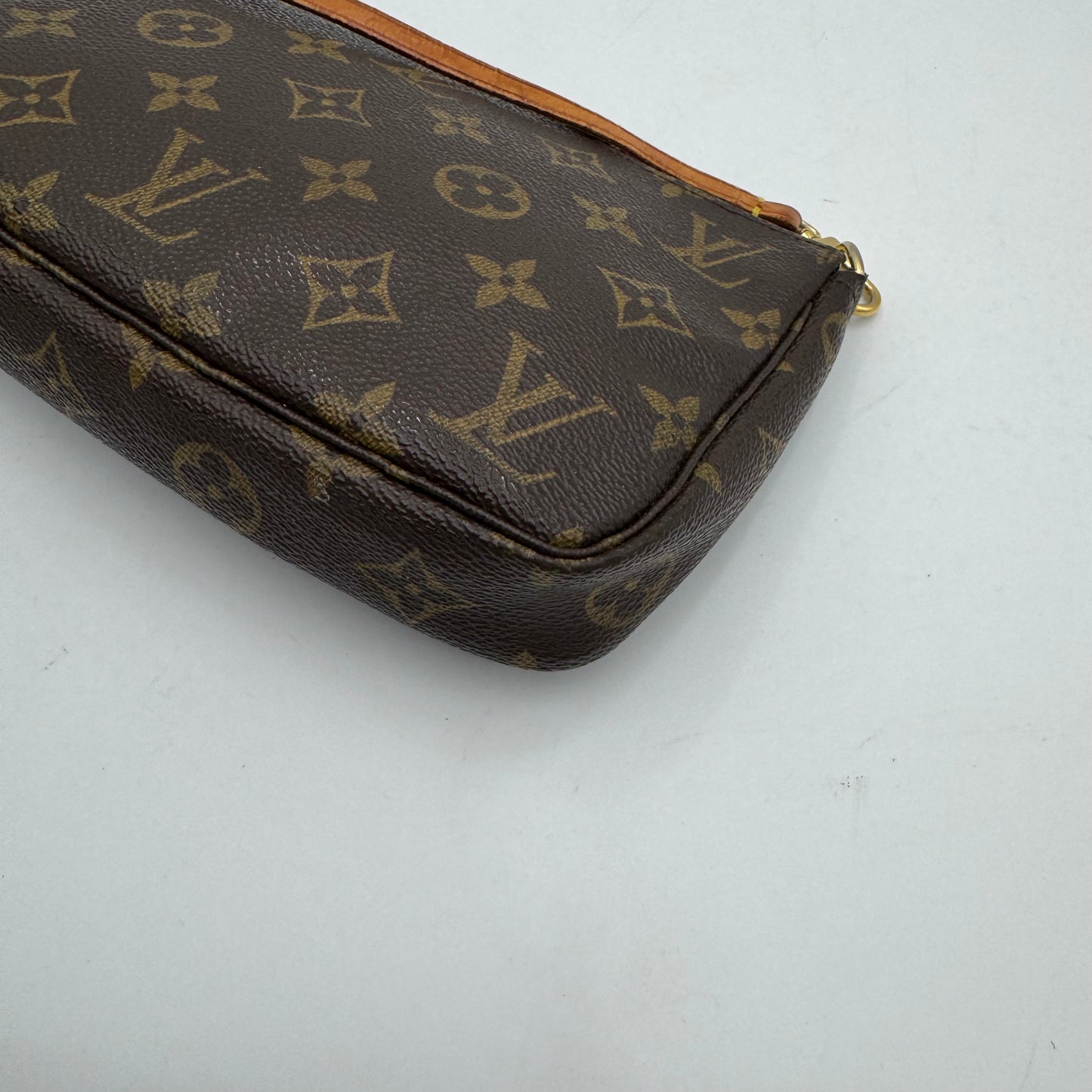 Louis Vuitton Monogram Pochette