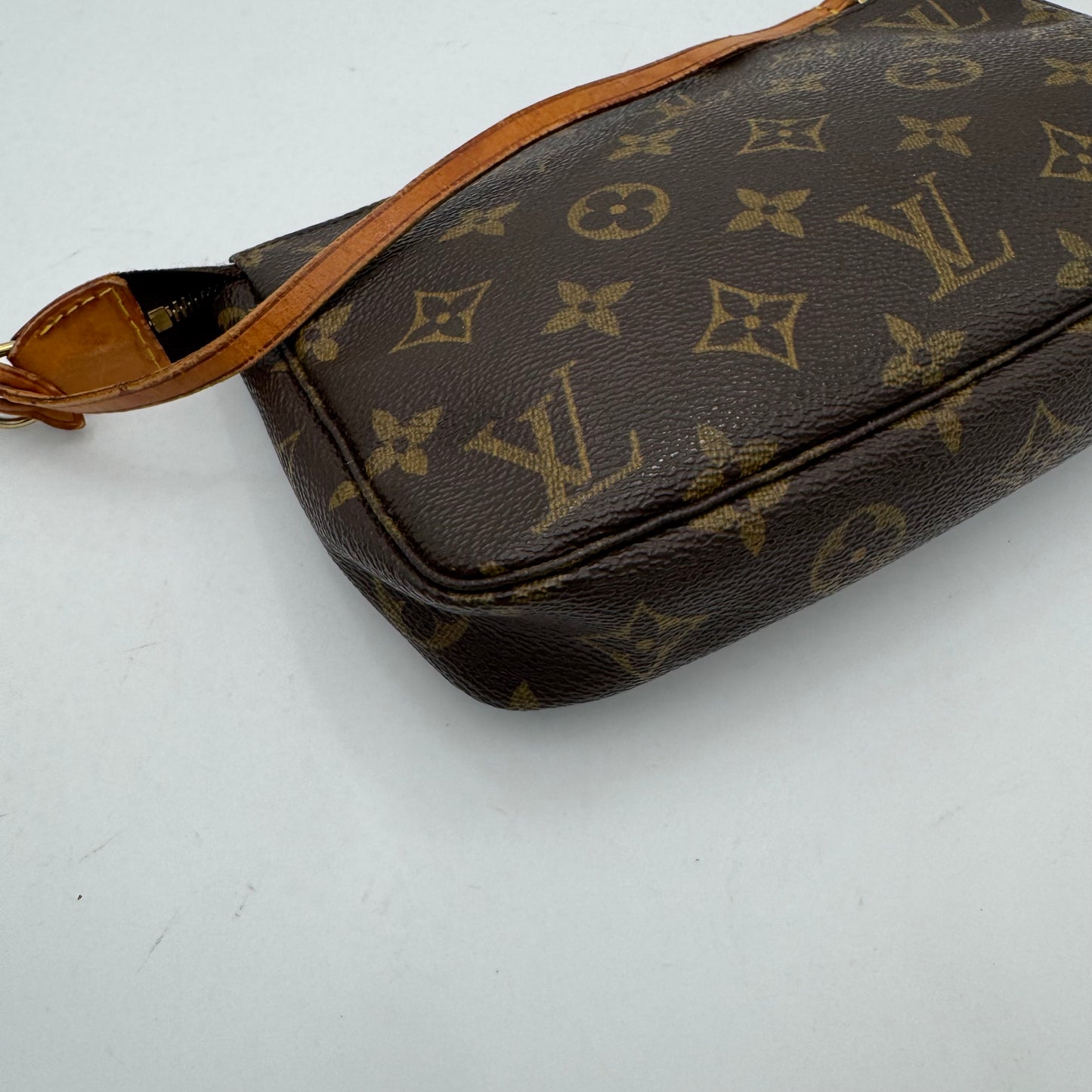 Louis Vuitton Monogram Pochette
