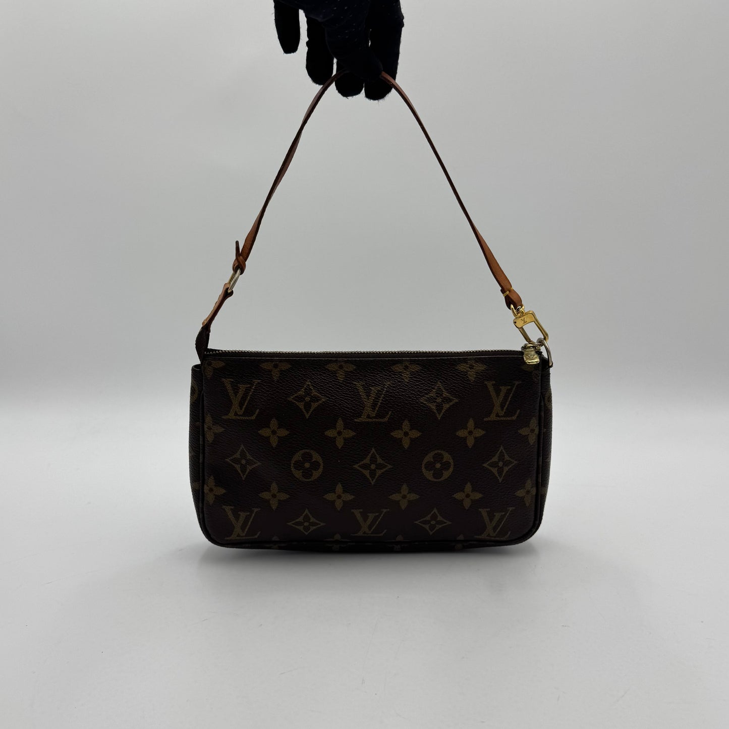 Louis Vuitton Monogram Pochette