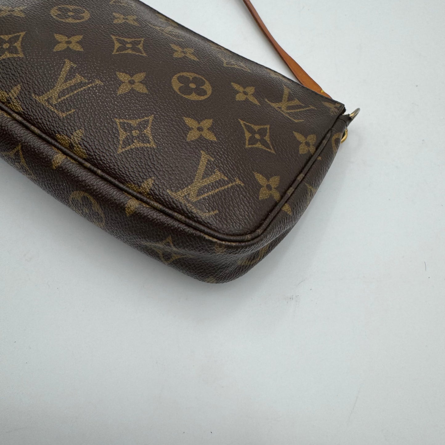 Louis Vuitton Monogram Pochette