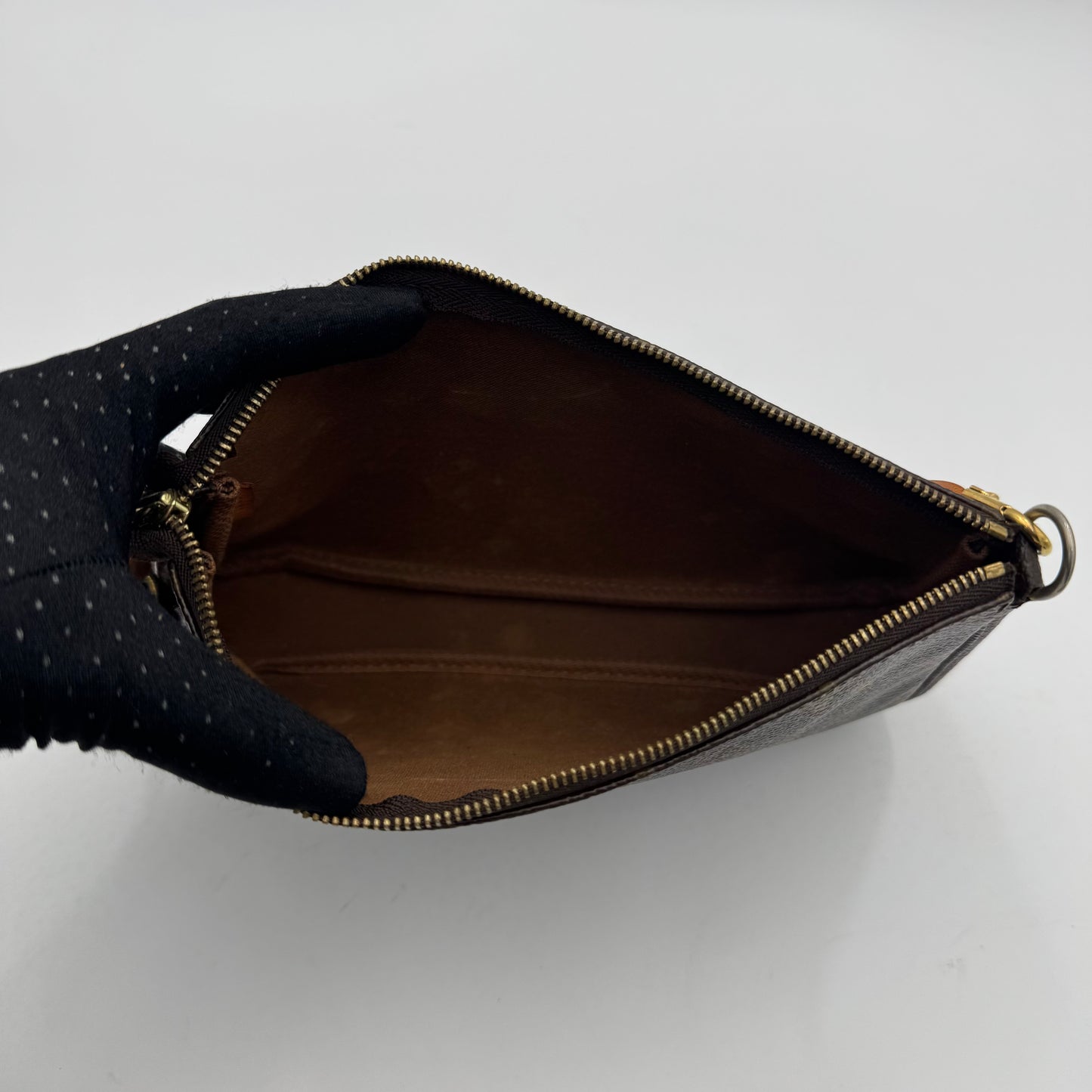 Louis Vuitton Monogram Pochette