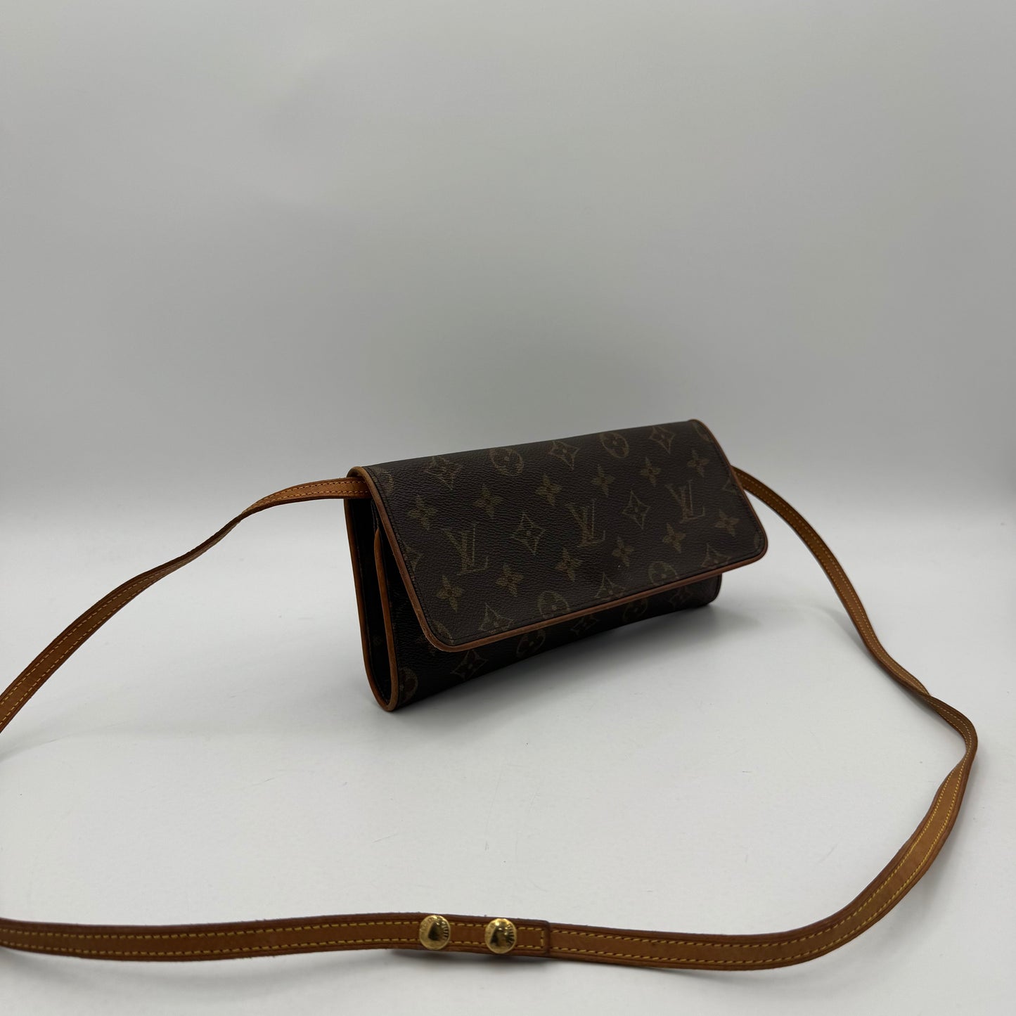 Louis Vuitton Monogram Pochette Twin GM