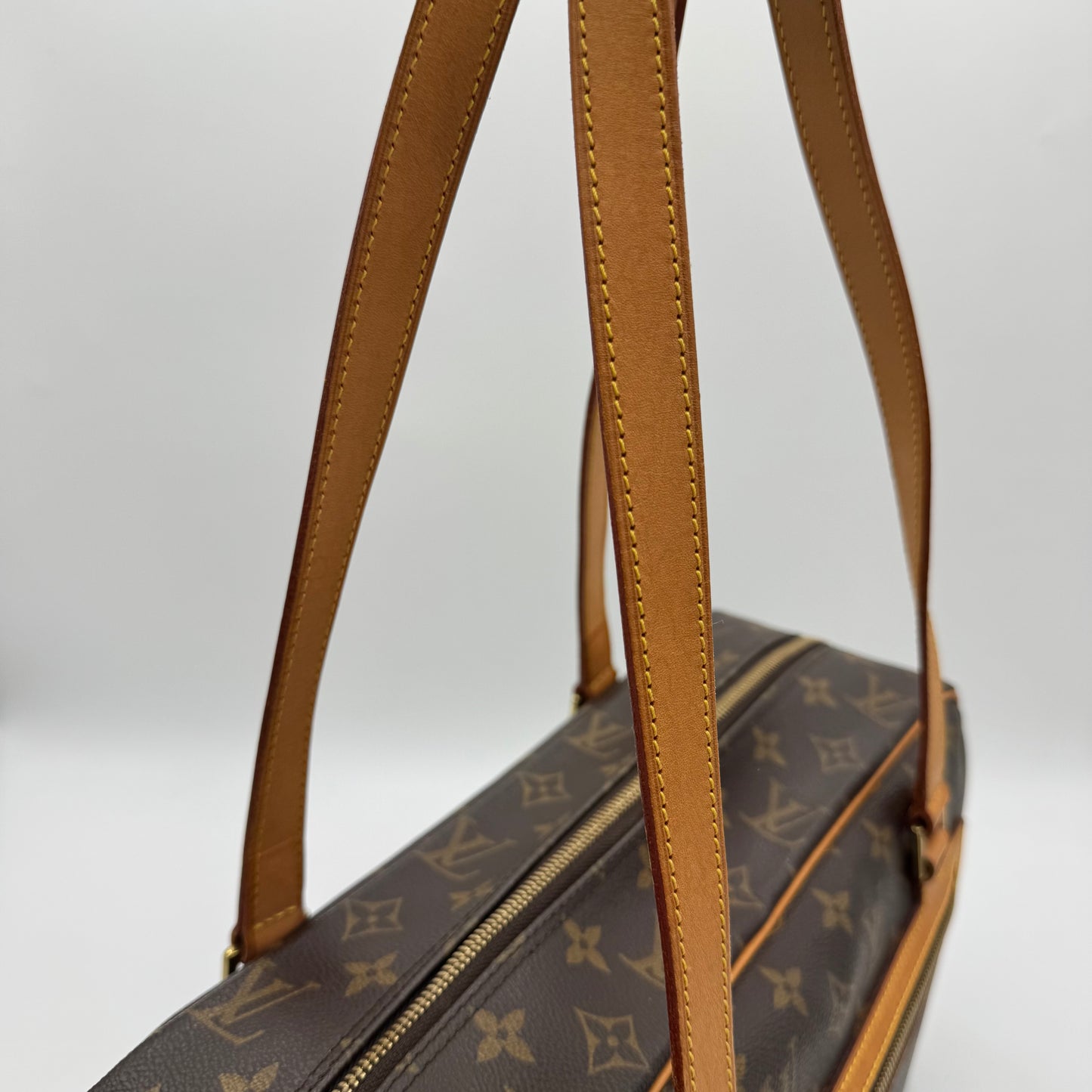 Louis Vuitton Monogram Cite GM