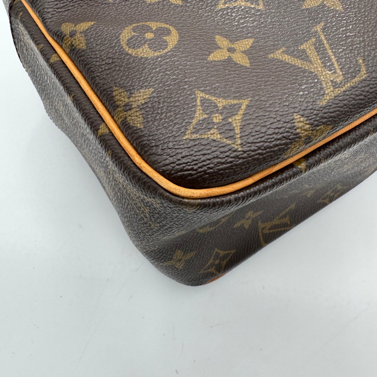 Louis Vuitton Monogram Cite GM