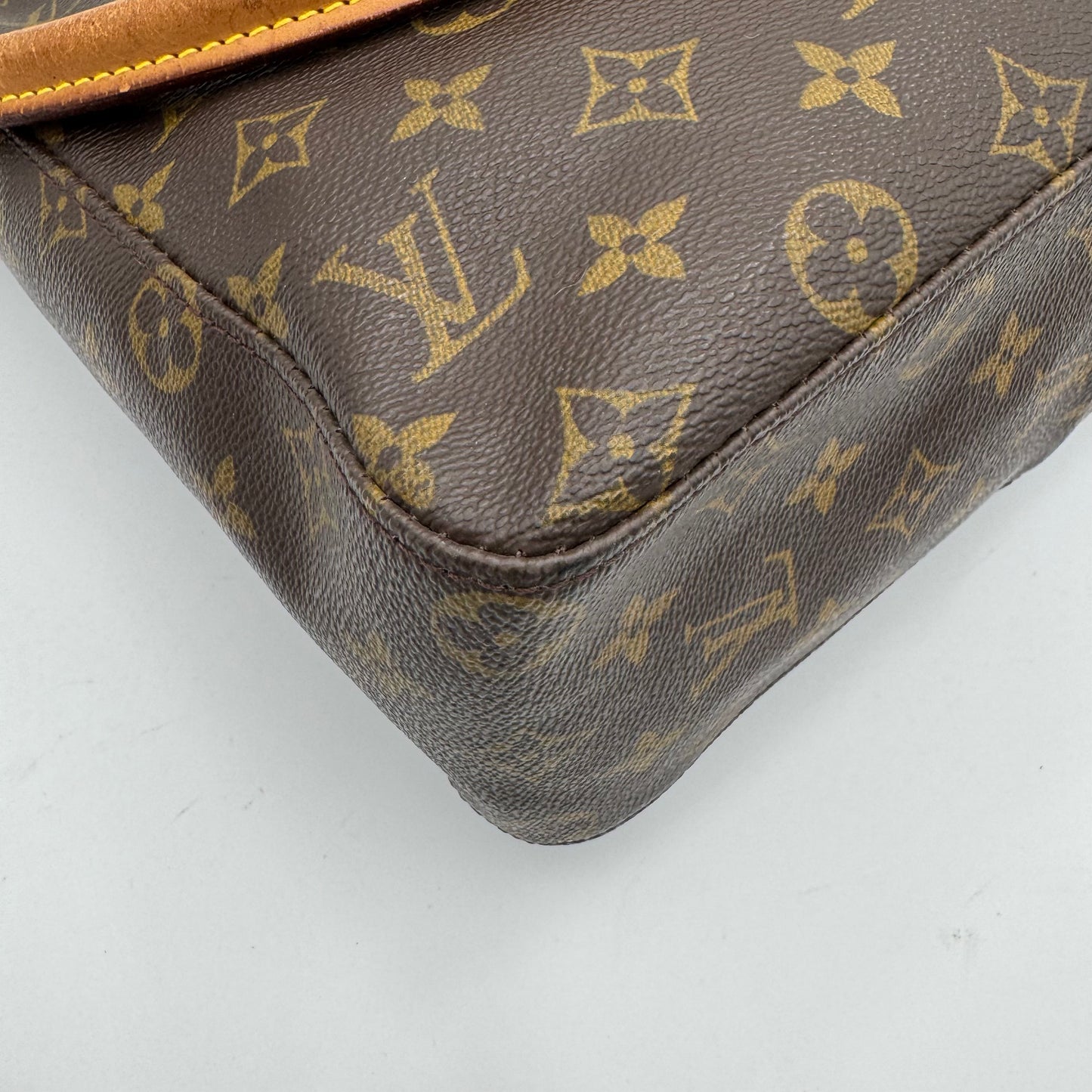 Louis Vuitton Monogram Looping GM