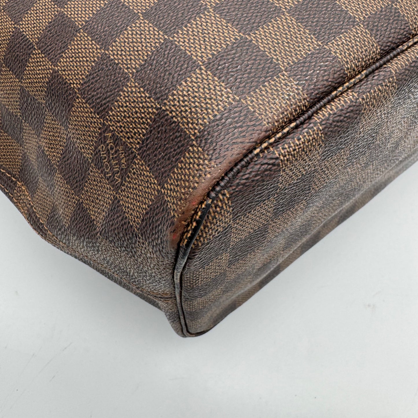 Louis Vuitton Damier Ebene Neverfull MM