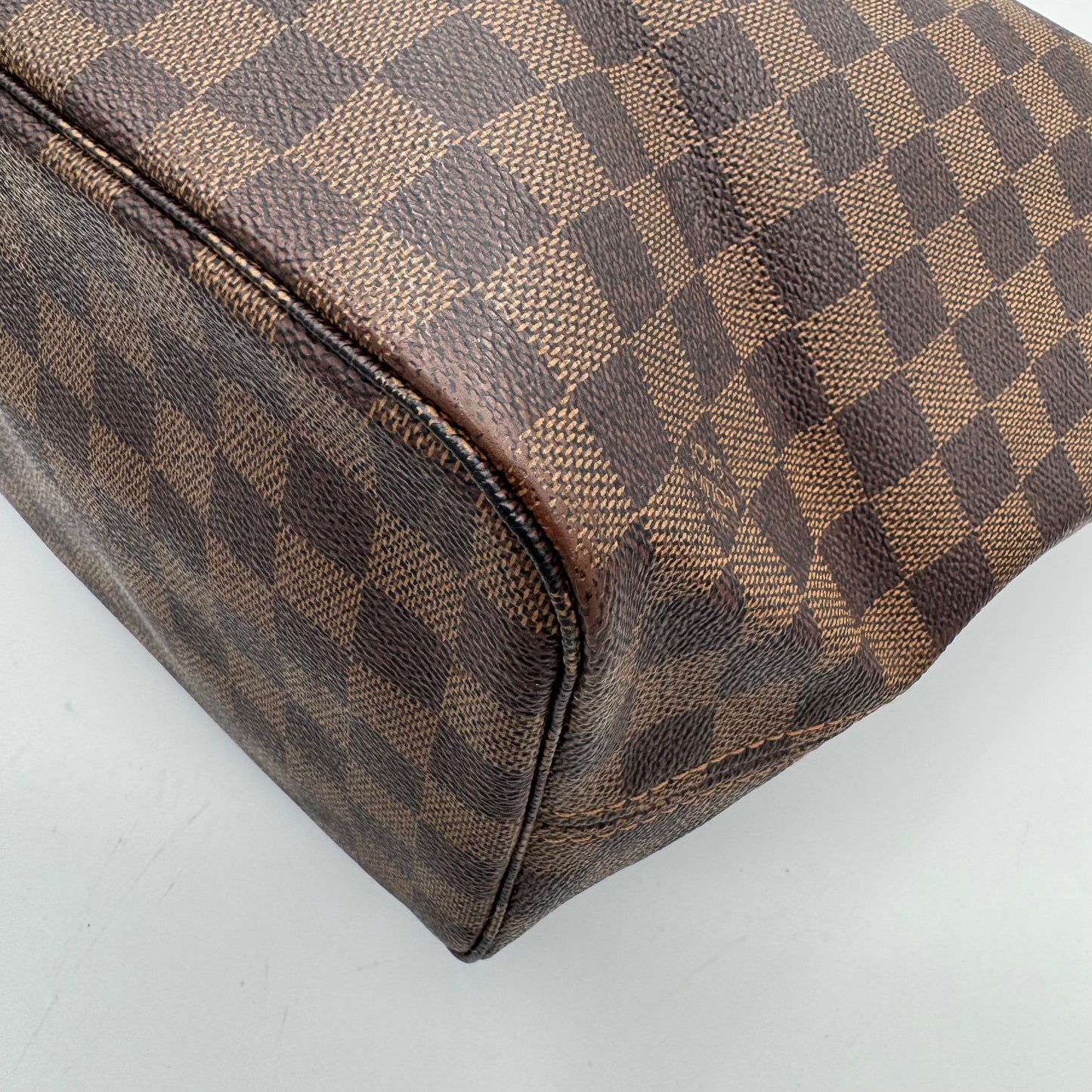 Louis Vuitton Damier Ebene Neverfull MM