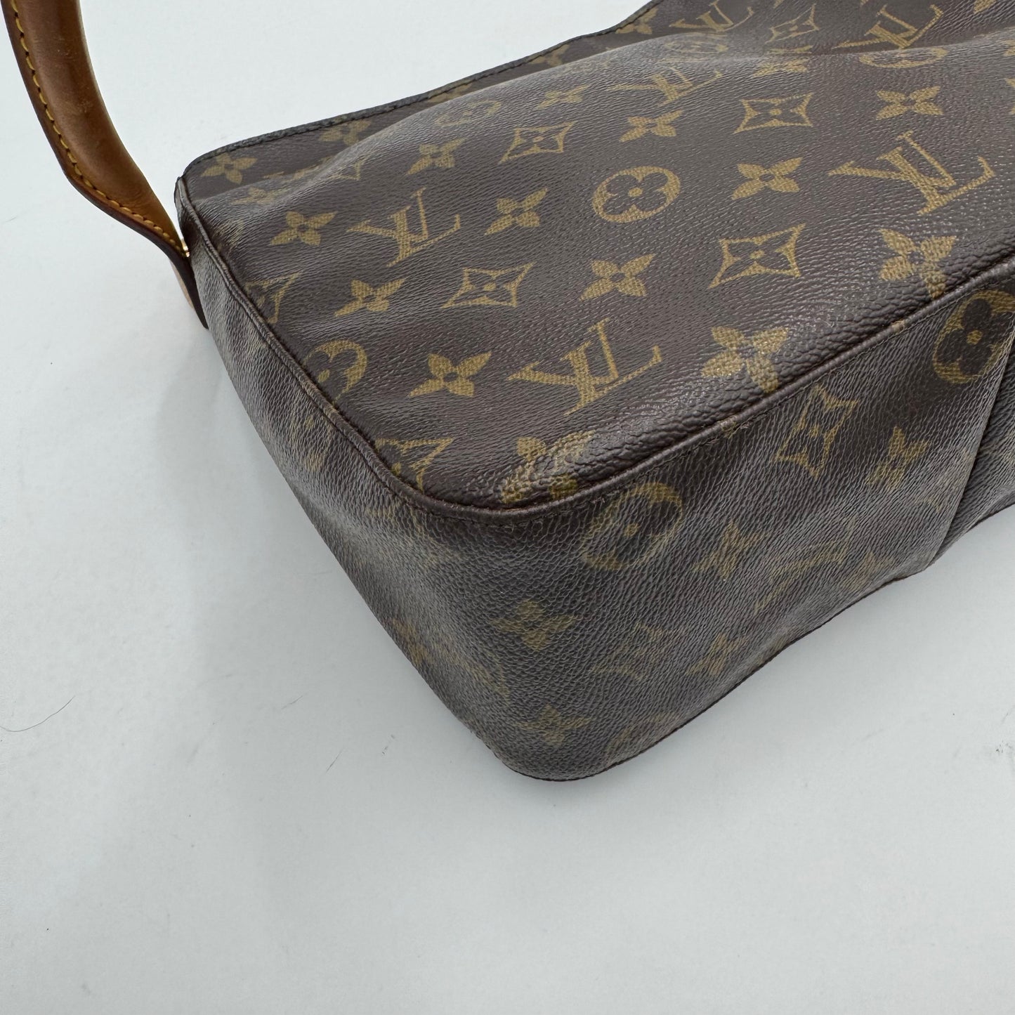Louis Vuitton Monogram Looping MM