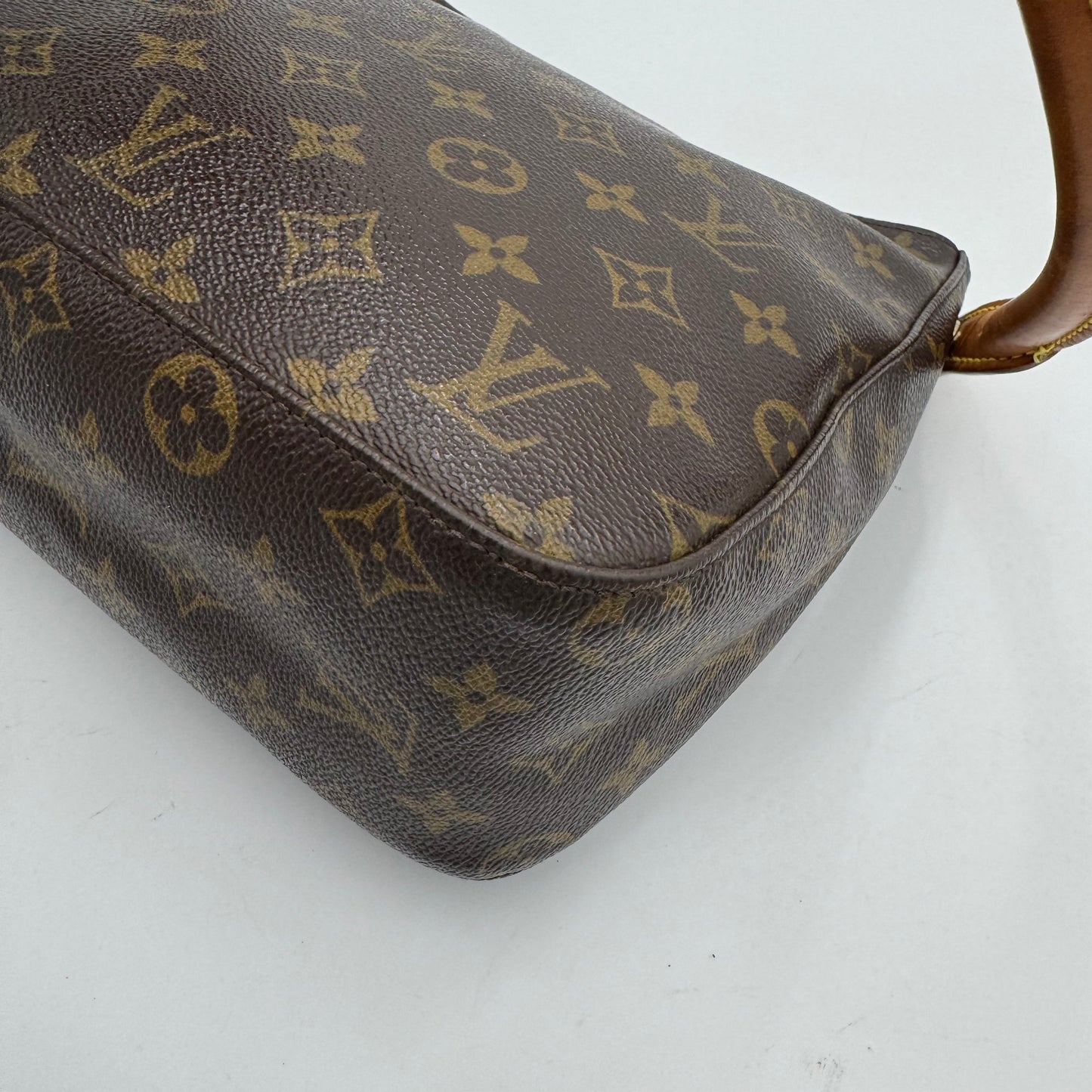 Louis Vuitton Monogram Looping MM