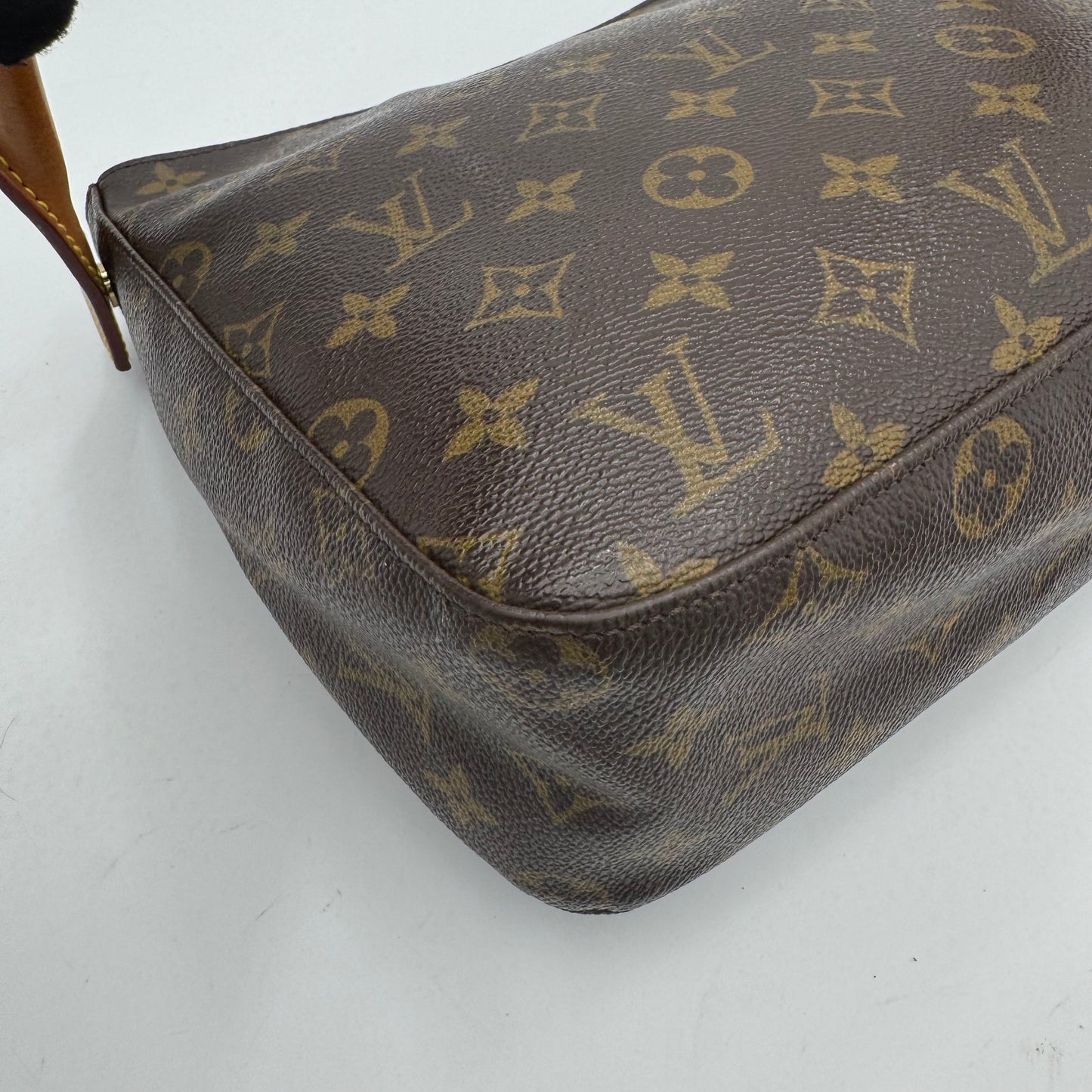 Louis Vuitton Monogram Looping MM
