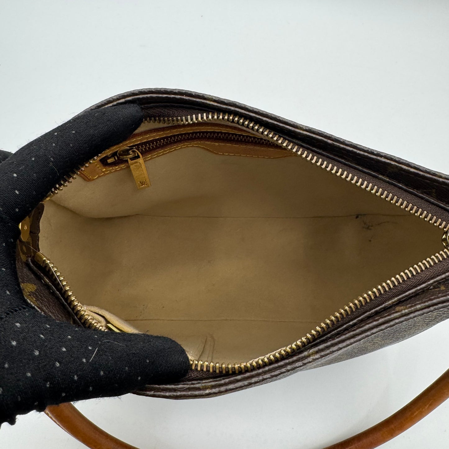 Louis Vuitton Monogram Looping MM