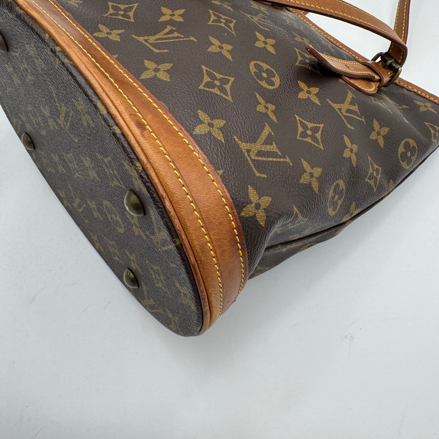 Louis Vuitton Monogram Bucket PM with Pouch
