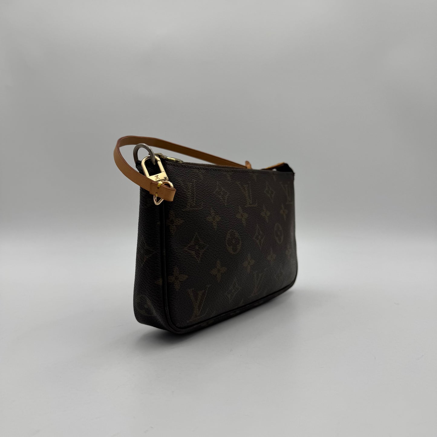 Louis Vuitton Monogram Pochette