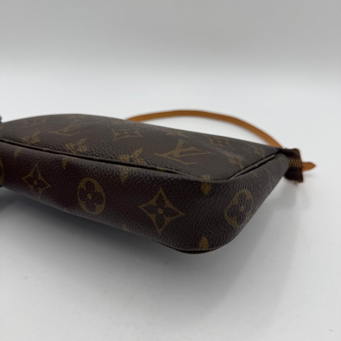 Louis Vuitton Monogram Pochette