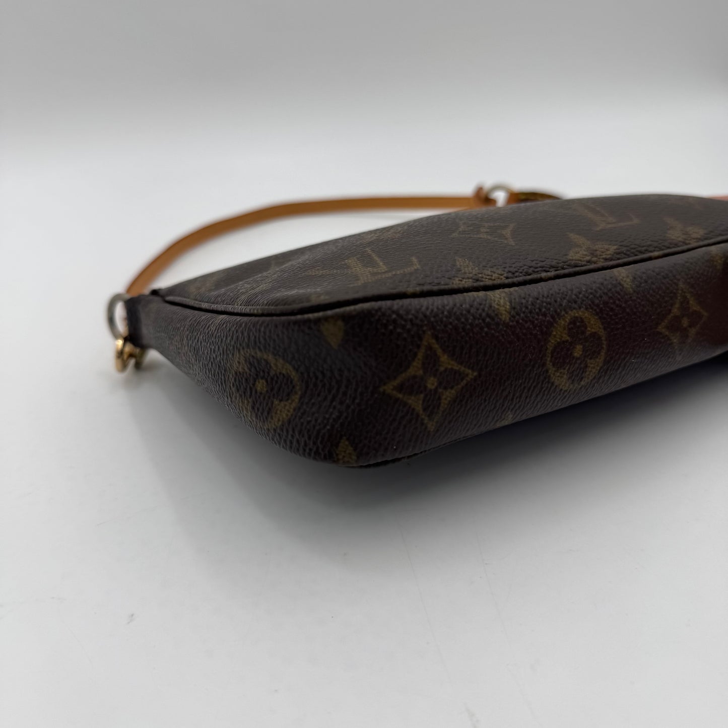 Louis Vuitton Monogram Pochette