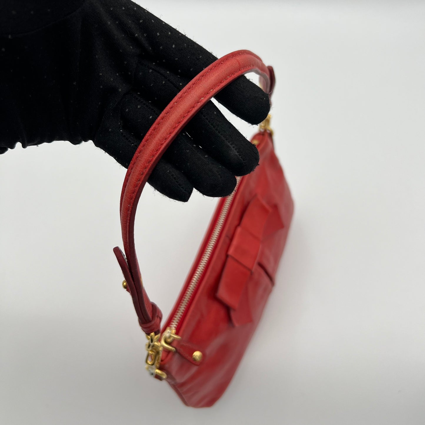 Miu Miu Red Vitello Shine Bow Pochette