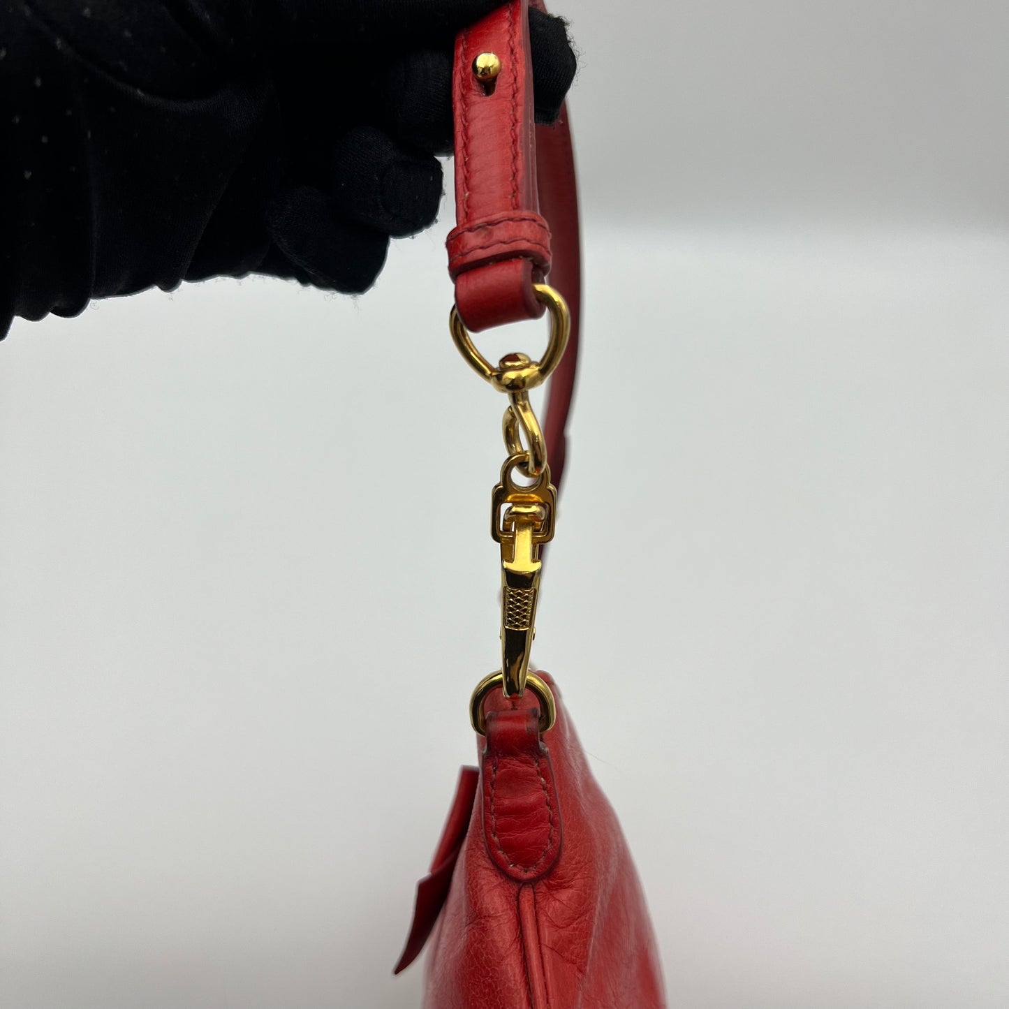 Miu Miu Red Vitello Shine Bow Pochette