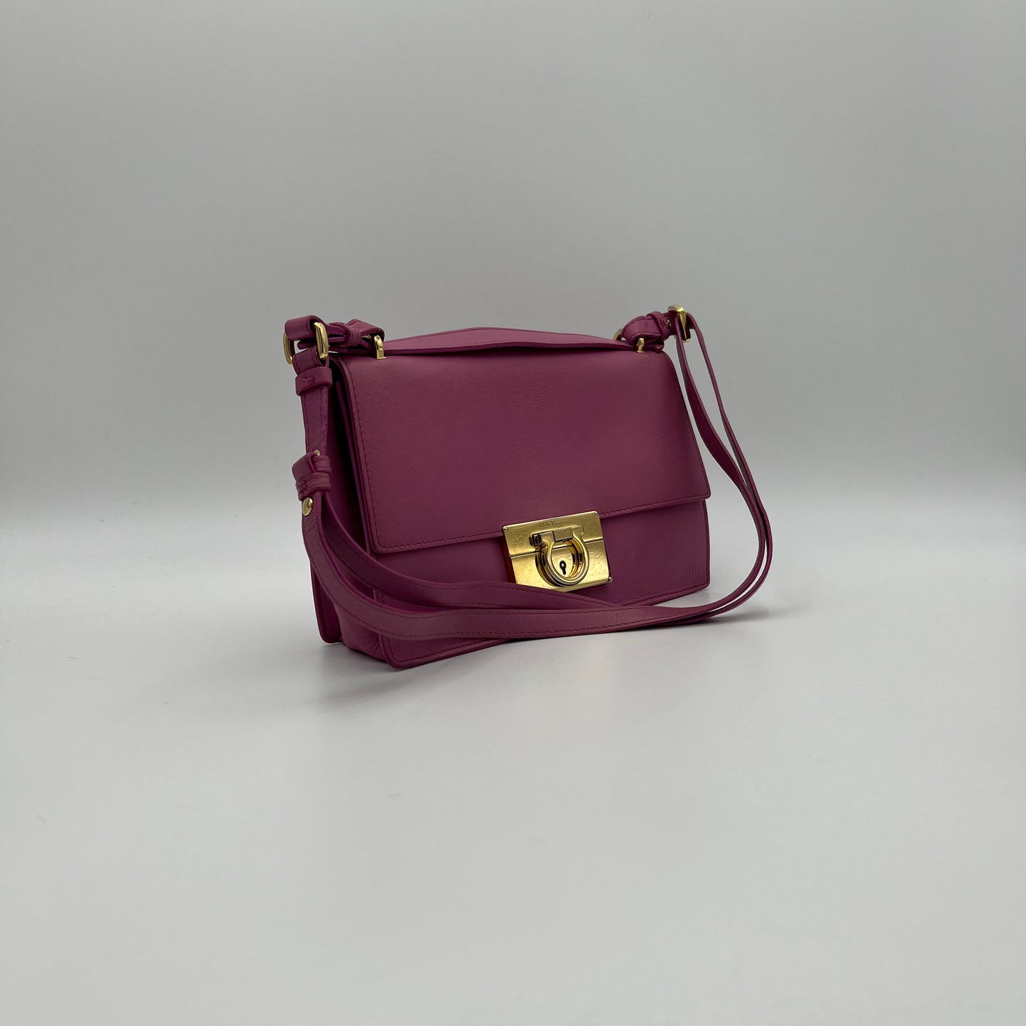 Salvatore Ferragamo Pink Aileen Gancini Top Handle Two-Way Bag