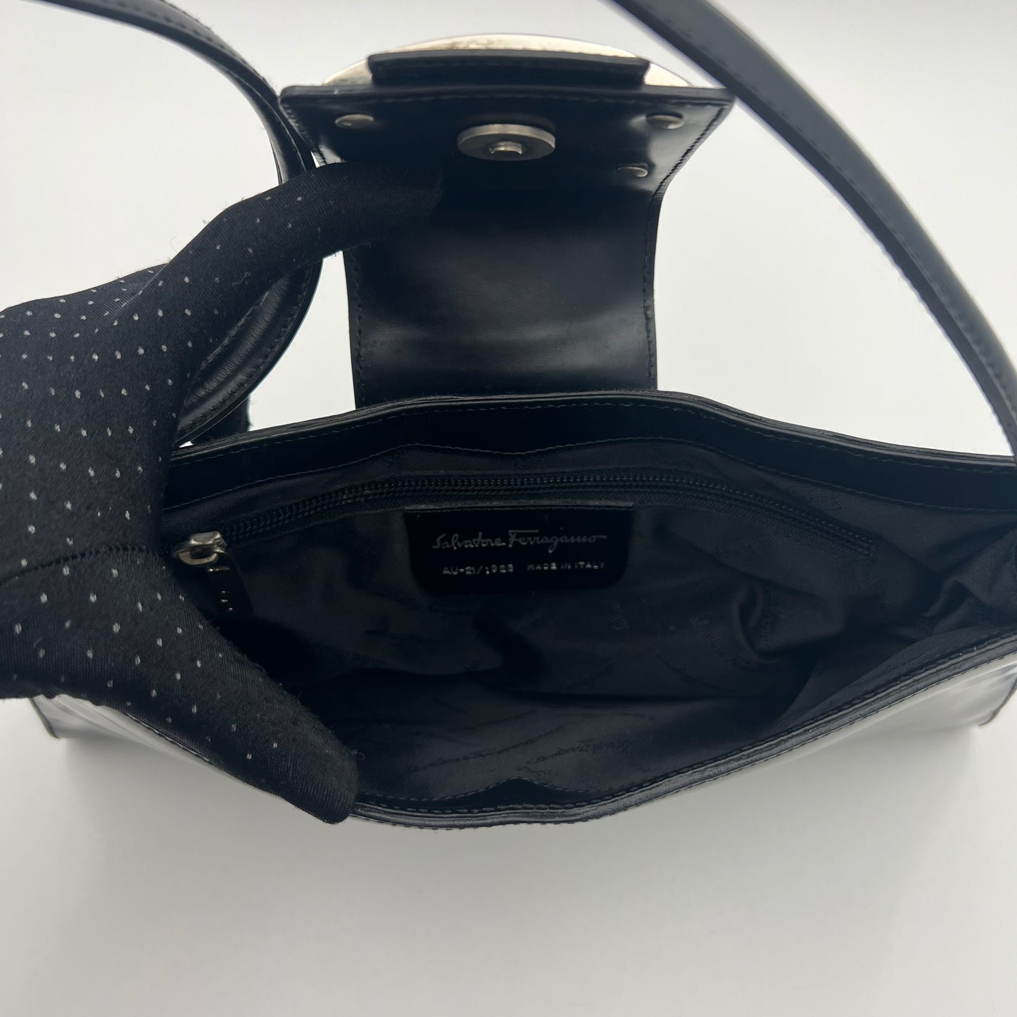 Salvatore Ferragamo Black Leather Silver Tone Gancini Buckle Hobo Shoulder