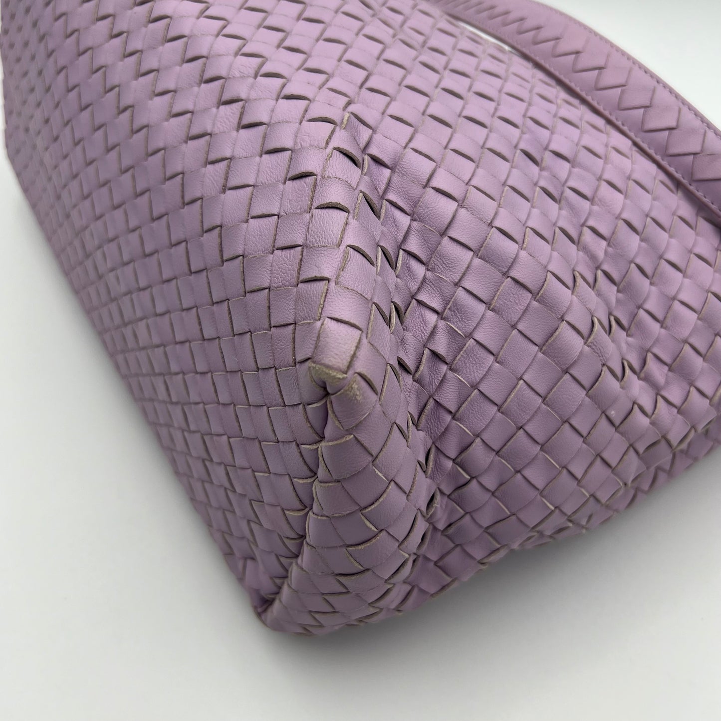 Bottega Veneta Light Purple Intrecciato Garda Bag