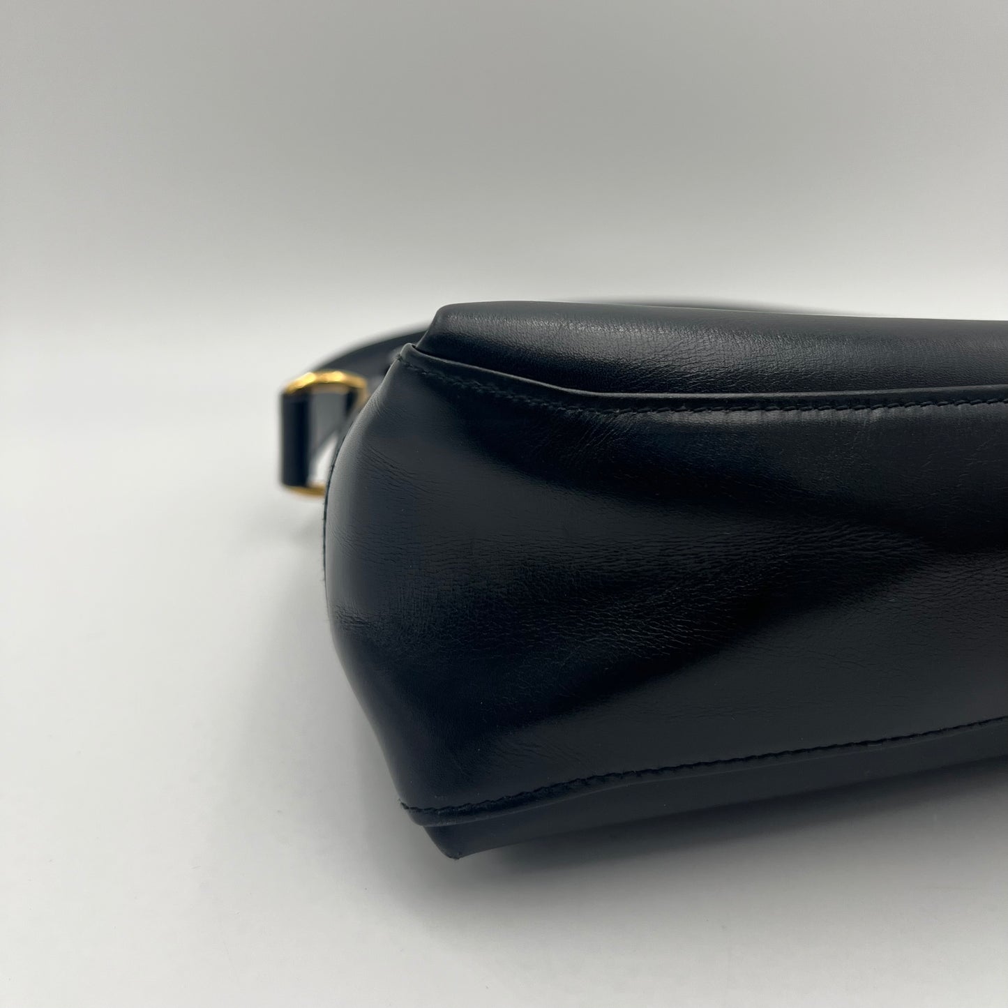 Gucci Black Leather Horseshoe Clasp Box Handbag