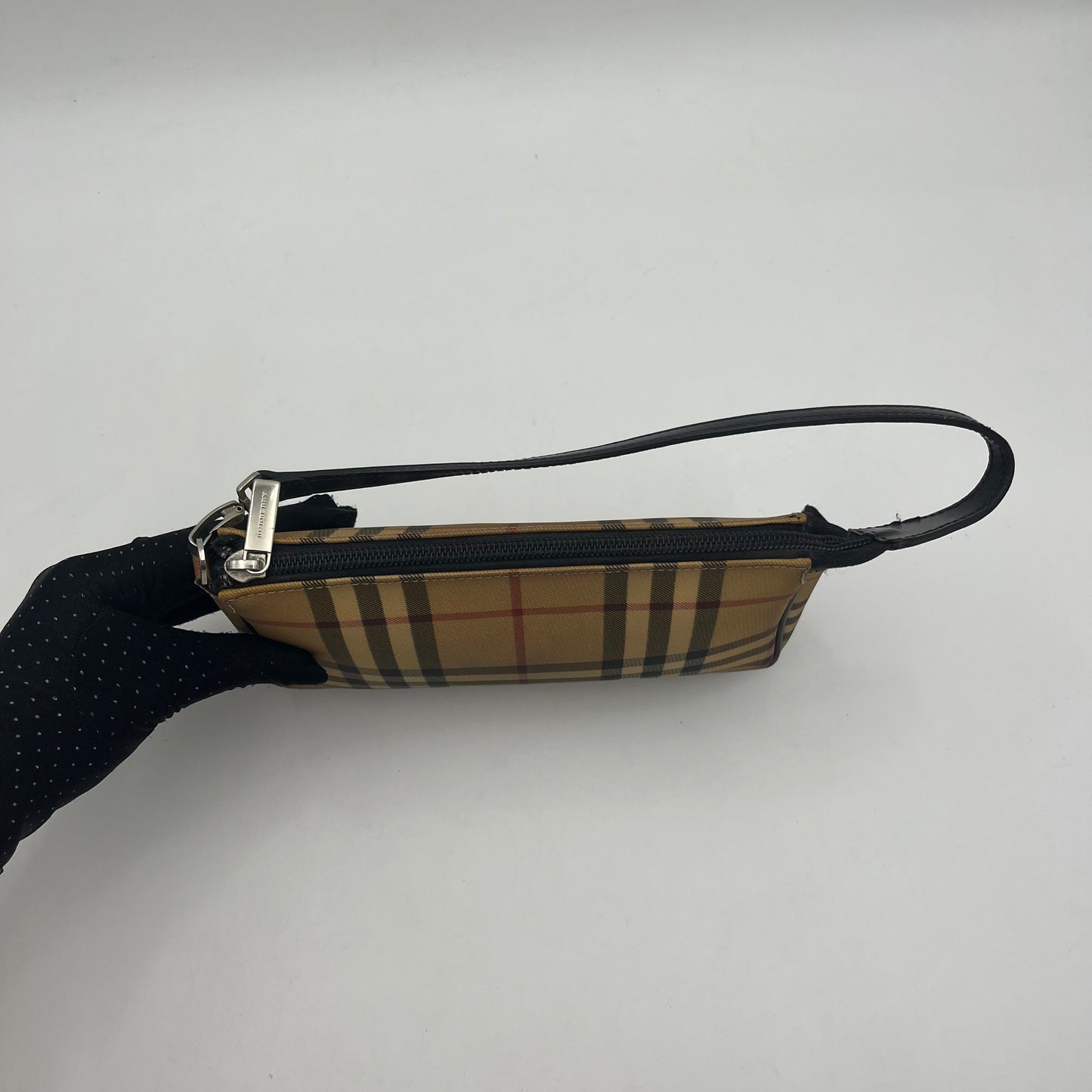 Burberry Nova Check PVC Pochette (2)